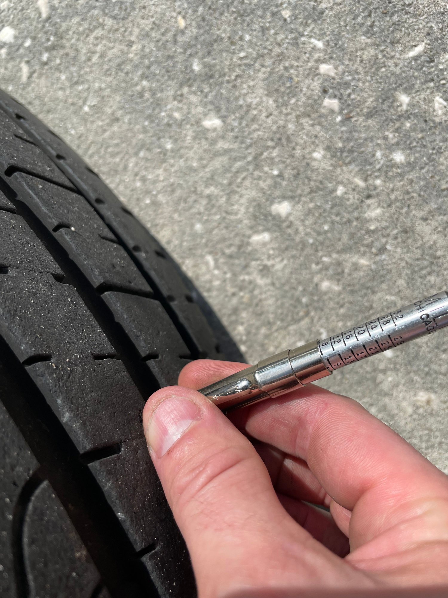 Wheels and Tires/Axles - PORSCHE BOXSTER/CAYMAN OEM CARRERA SIII SATIN PLATINUM WHEEL/TIRE/TPMS/CAP SET - Used - 2014 to 2018 Porsche Cayman - Tampa, FL 33626, United States