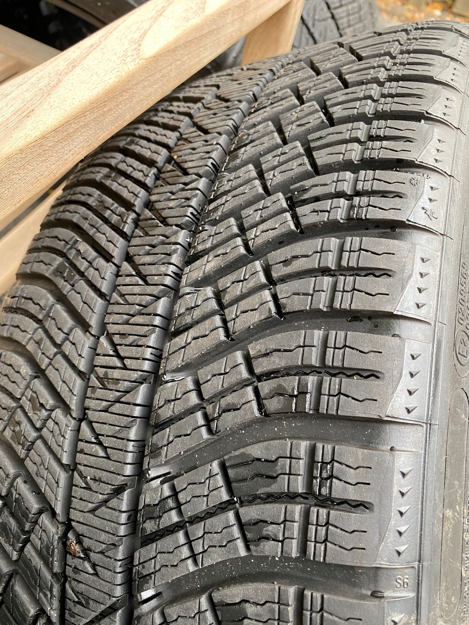 Wheels and Tires/Axles - OEM 2017 911 Turbo S Center Lock Wheels & Michelin Pilot Alpin's - Used - 2017 to 2019 Porsche 911 - Wilmette, IL 60091, United States