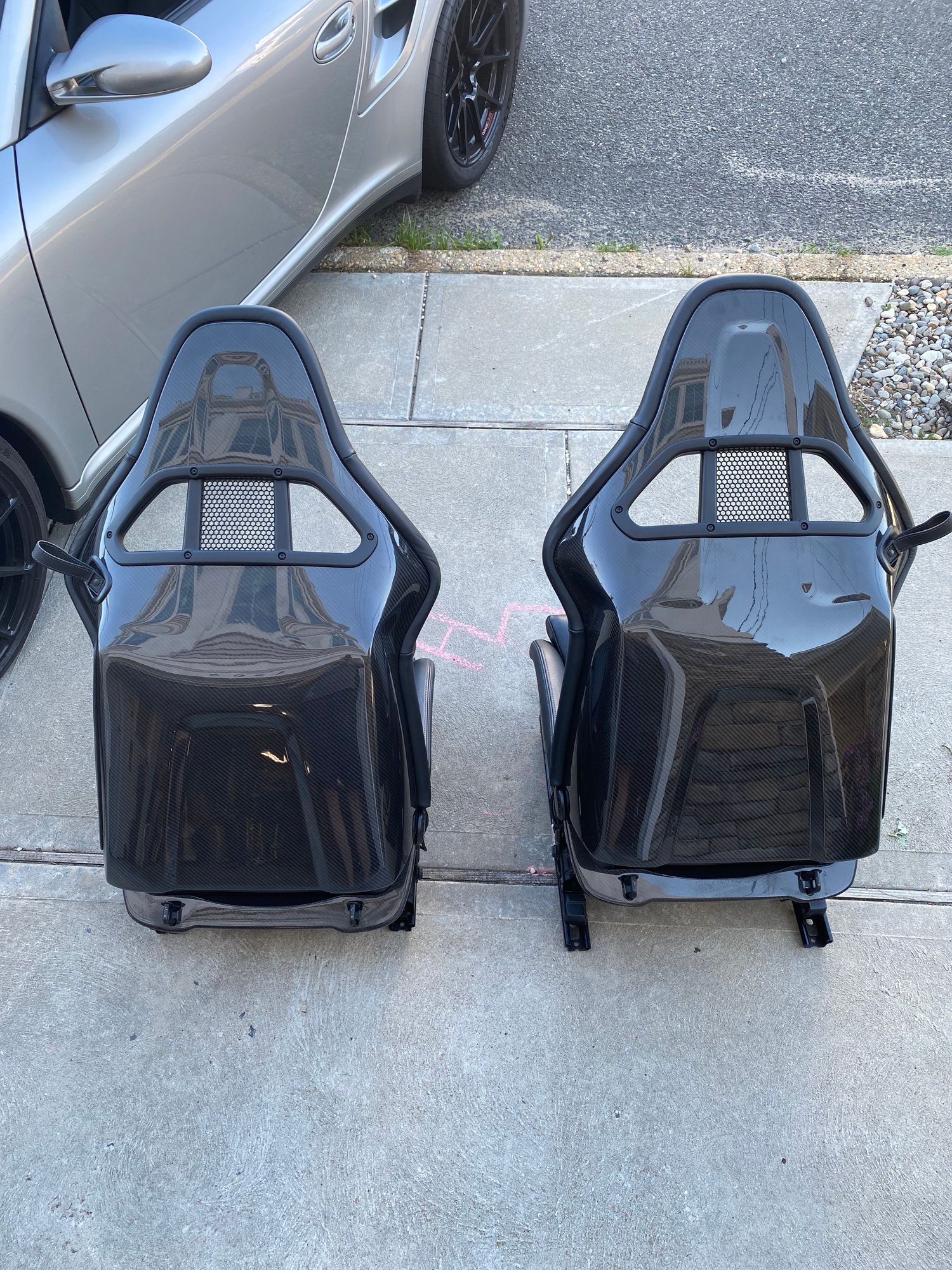 Interior/Upholstery - GT2 Carbon bucket seats LWBS - Used - 2007 to 2013 Porsche 911 - Belmar, NJ 07719, United States