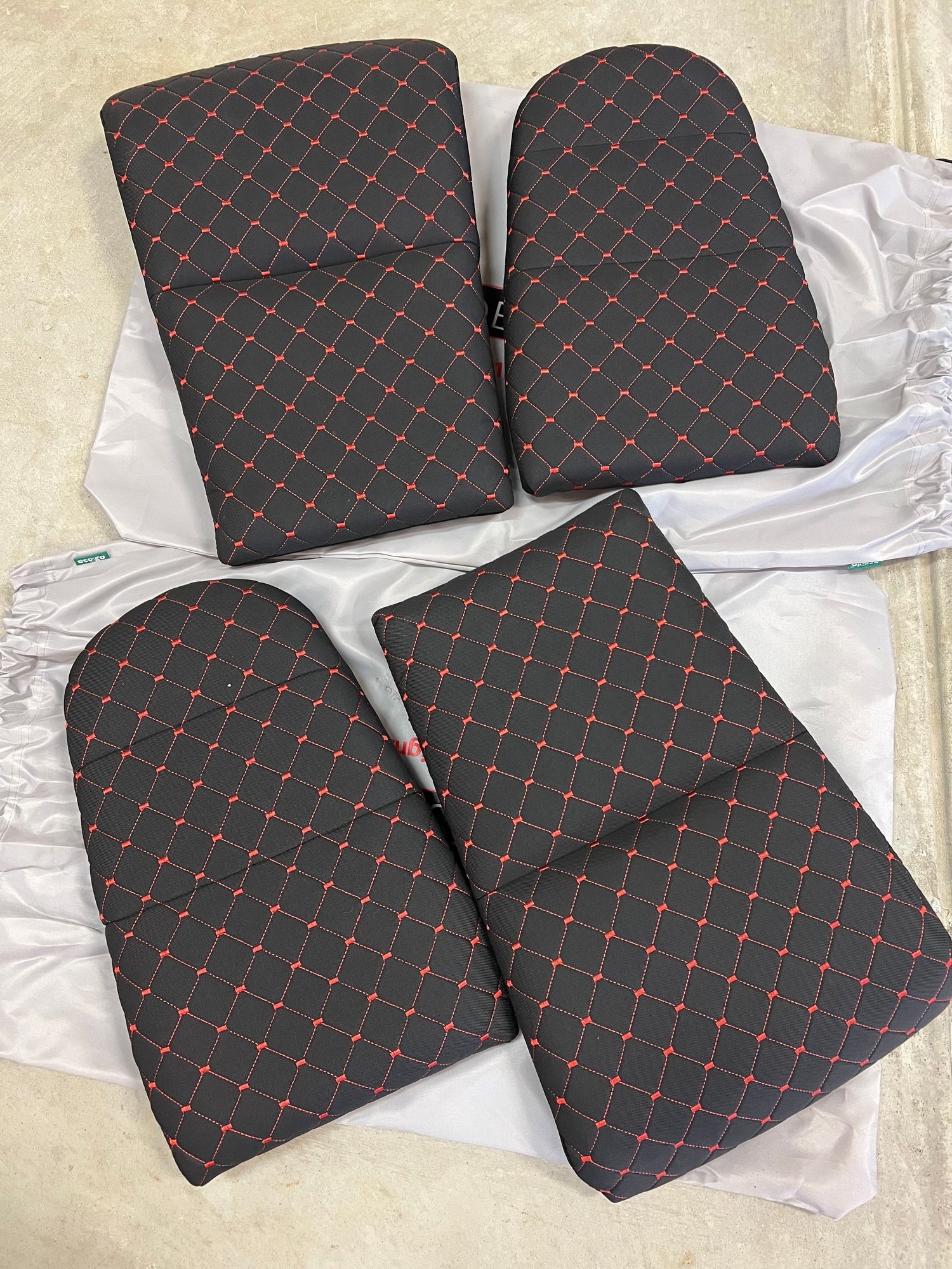 Interior/Upholstery - P1 Designs Black Diamond w/Memory Foam 991 LWBS - Used - 2016 to 2019 Porsche 911 - Wilson, NC 27896, United States