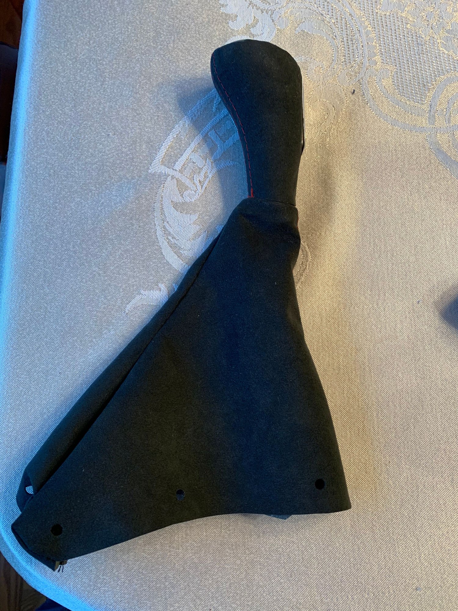 Interior/Upholstery - Two factory shift knobs Porsche crest turbo style - Used - 1999 to 2010 Porsche 911 - Methuen, MA 01844, United States