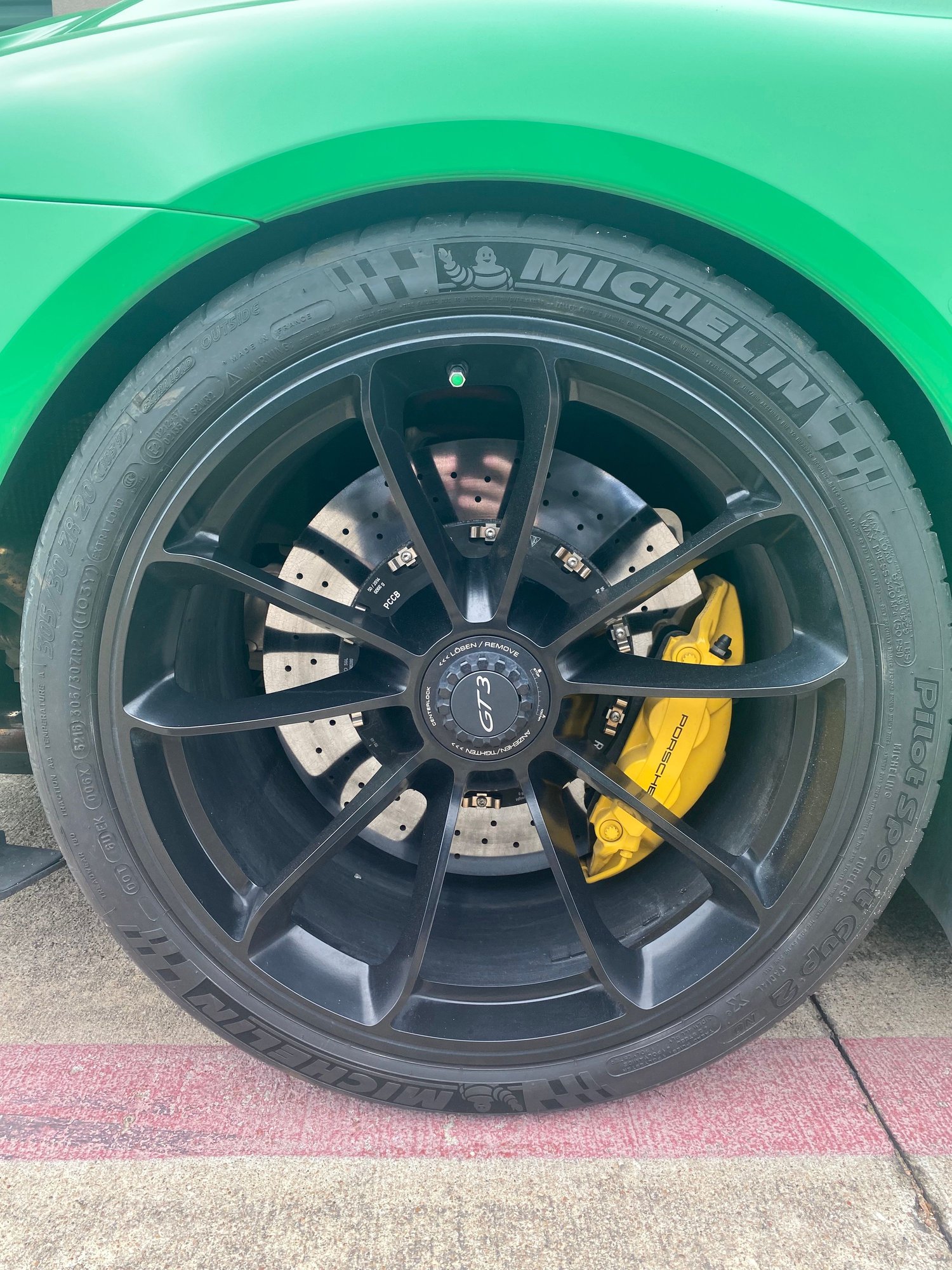 2015 Porsche 911 - 2015 Signal Green GT3 - Used - VIN WP0AC2A98FS189238 - 22,000 Miles - Austin, TX 73301, United States