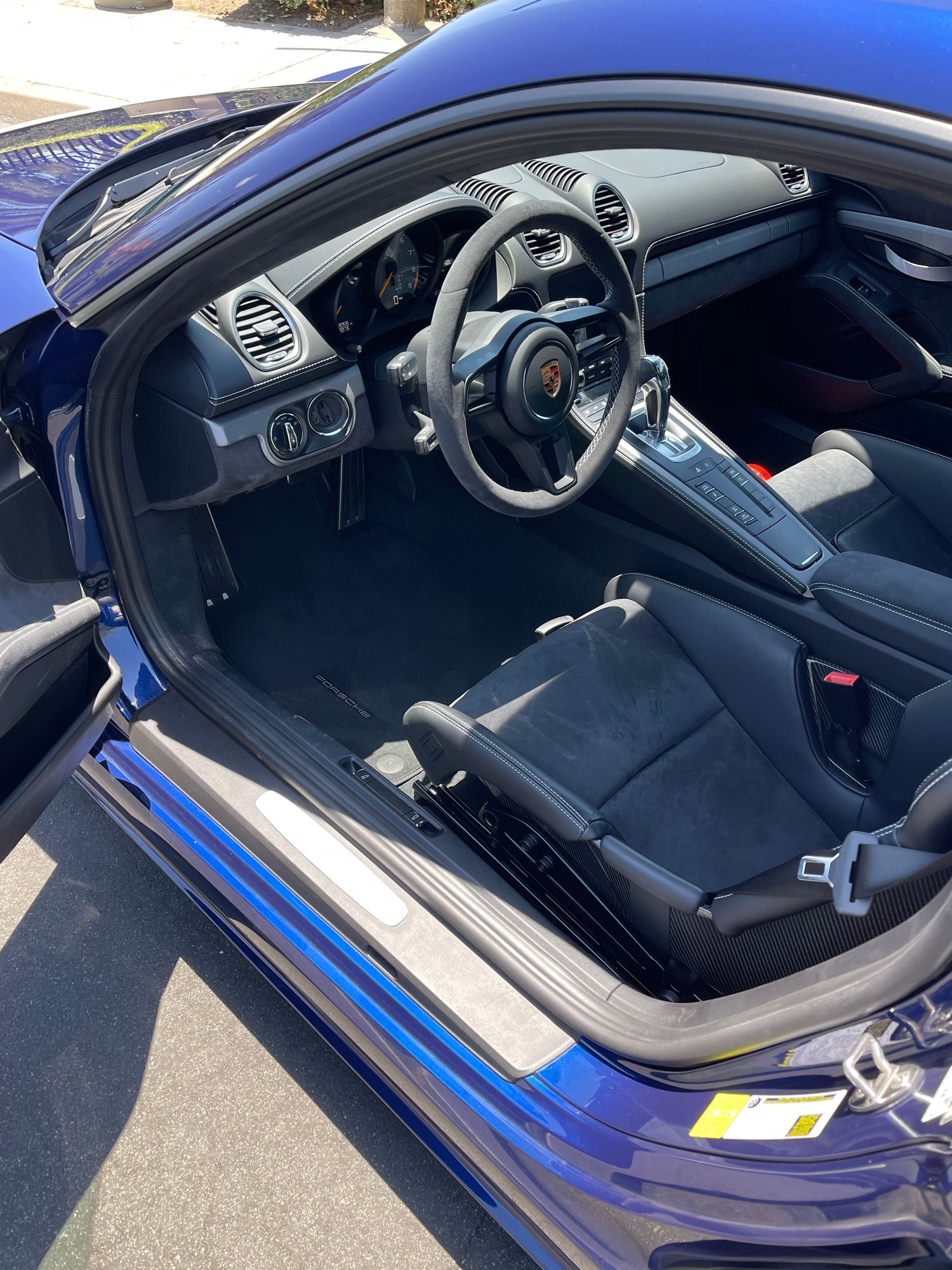 2021 Porsche 718 Cayman - FS: 2021 Gentian Blue PDK 718 Cayman GT4 w/LWB Seats - Used - VIN WP0AC2A81MK289086 - 2,060 Miles - 6 cyl - 2WD - Automatic - Coupe - Blue - Irvine, CA 92602, United States