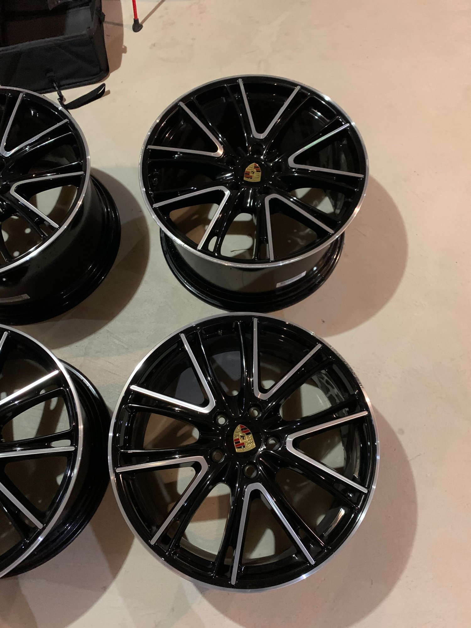 Wheels and Tires/Axles - Porsche Panamera Wheels OEM - 21" Exclusive Design Black - Used - 2017 to 2019 Porsche Panamera - Allentown, PA 18104, United States