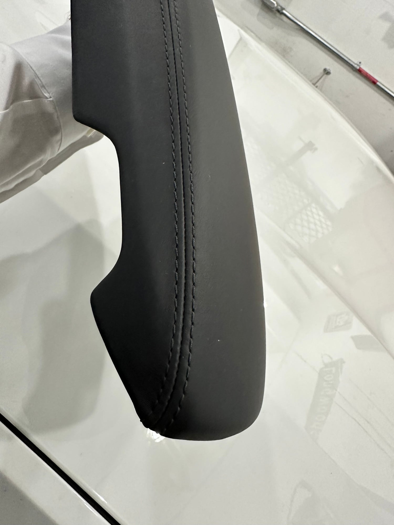 Interior/Upholstery - 991 Center Console lid - Used - 2016 to 2020 Porsche 911 - Houston, TX 77056, United States