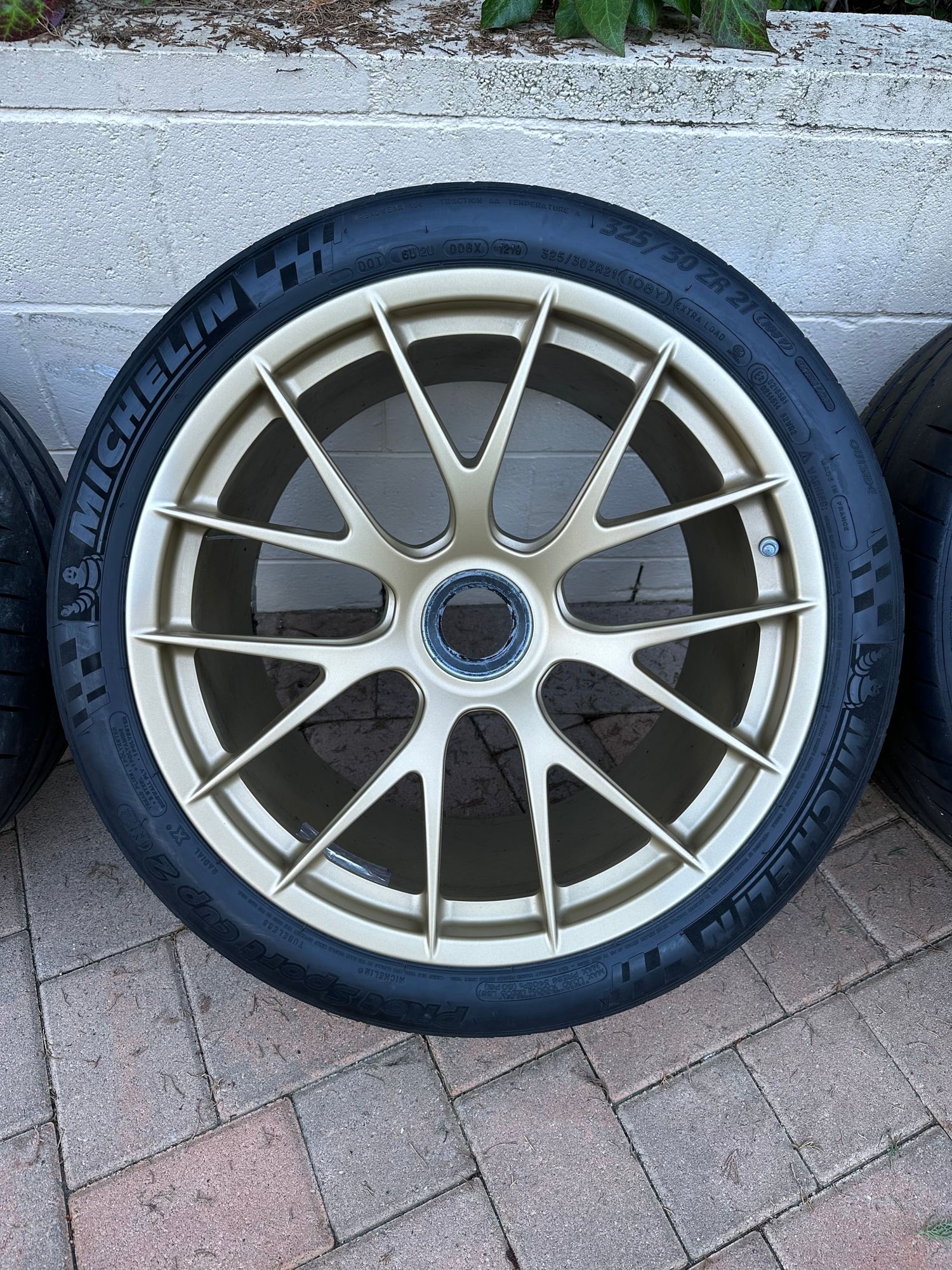 Wheels and Tires/Axles - PORSCHE WEISSACH MAGNESIUM WHEELS SET WITH CUP 2 TIRES + SENSORS OEM FOR GT2RS GT3RS - Used - 2018 to 2023 Porsche 911 - Los Angeles, CA 90025, United States