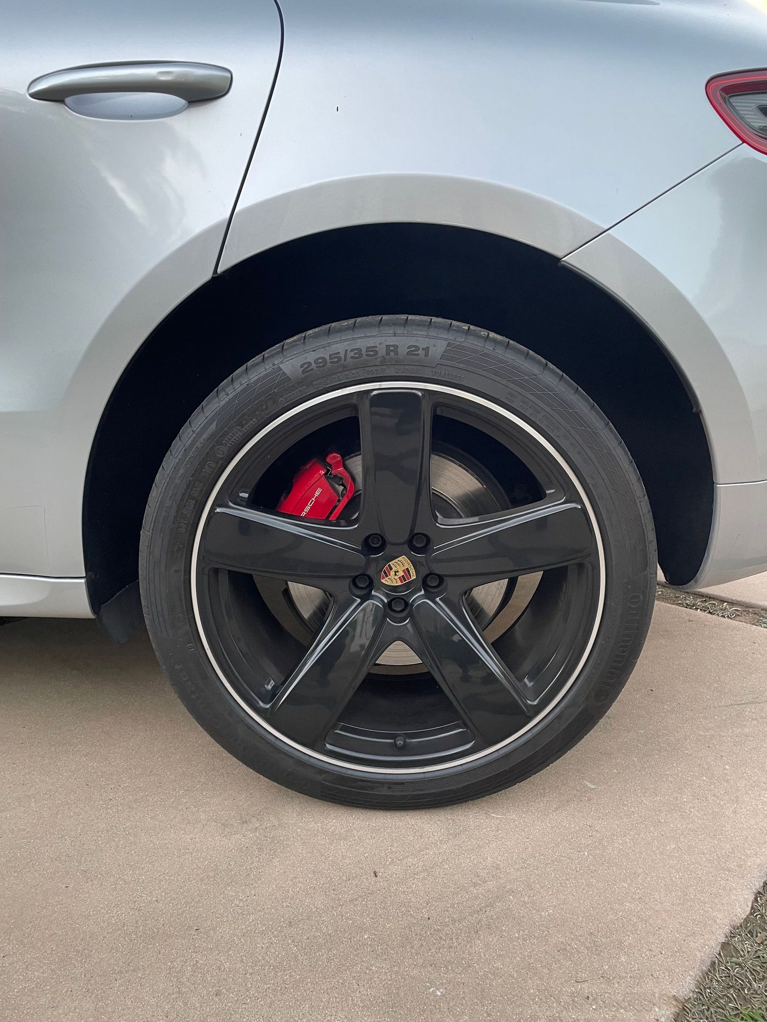 2016 Porsche Macan - Fully-loaded Porsche Macan Turbo in rare color combination - Used - VIN WP1AF2A54GLB90059 - 57,560 Miles - 6 cyl - AWD - Automatic - SUV - Silver - Culver City, CA 90232, United States