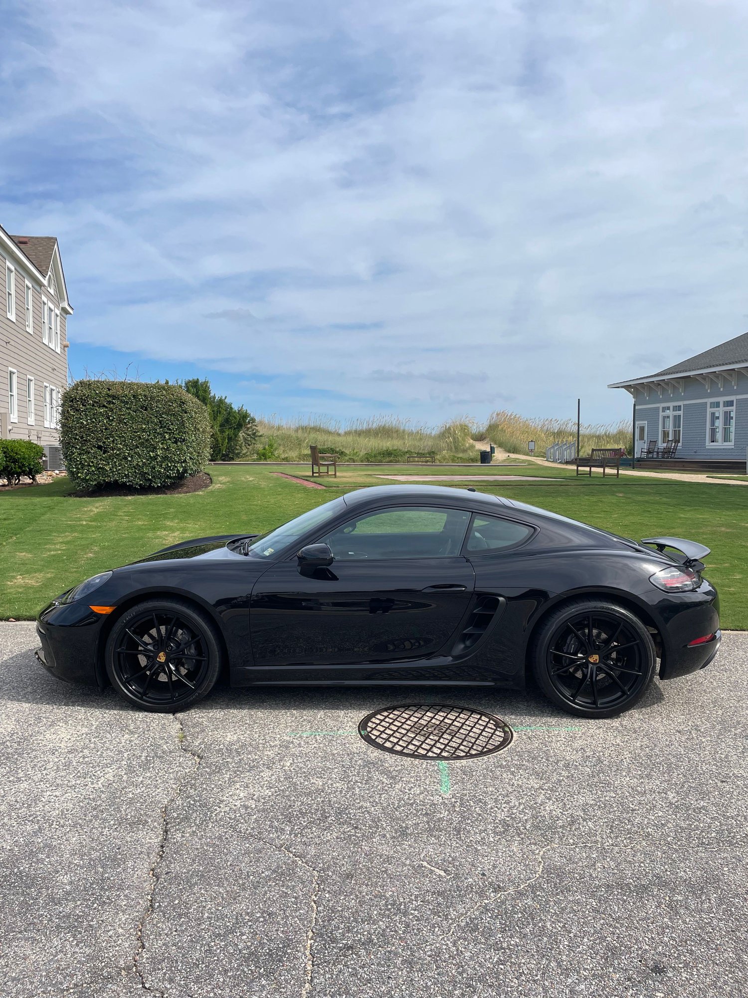 2018 Porsche 718 Cayman - 2018 718 Cayman 6Spd Manual - 1 Owner, Comes With Warranty - Used - VIN wpoaa2a8xjs260140 - 27,522 Miles - 4 cyl - 2WD - Manual - Coupe - Black - Norfolk, VA 23518, United States