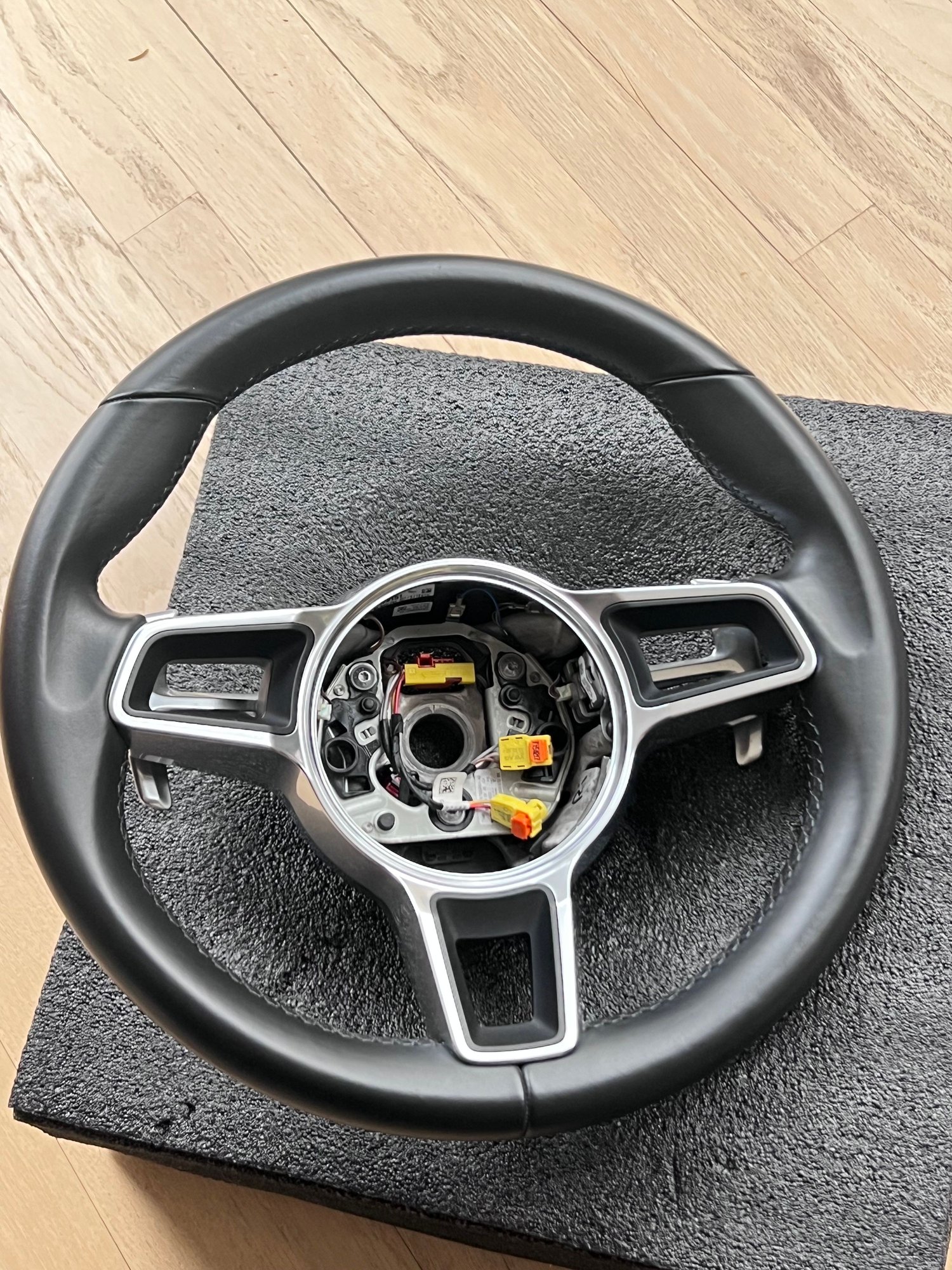 Steering/Suspension - 991.2 PDK Steering Wheel-Excellent - Used - 2015 to 2019 Porsche 911 - Chicago, IL 60646, United States