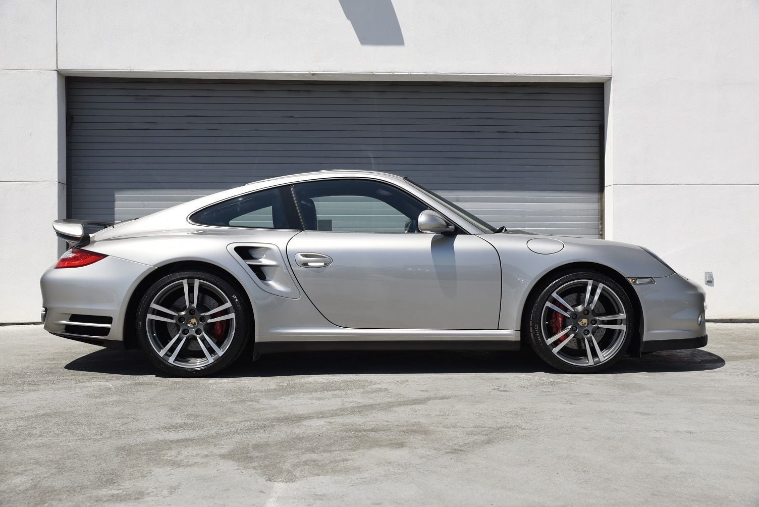 2012 Porsche 911 - 997 Turbo Coupe in Platinum Silver Metallic - Used - VIN WP0AD2A96CS766275 - 47,055 Miles - 6 cyl - AWD - Automatic - Coupe - Silver - Fresno, CA 93650, United States