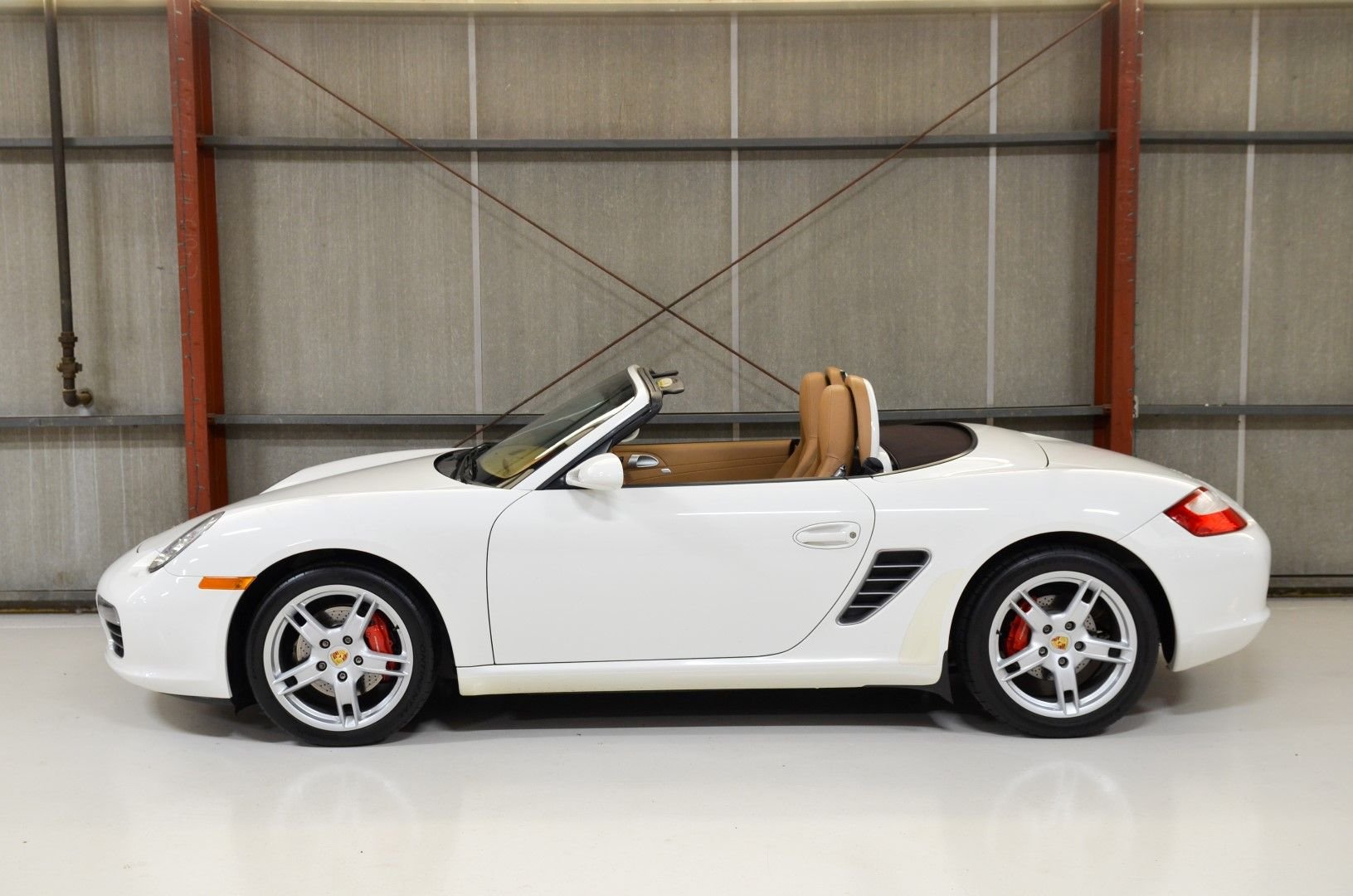 2005 Porsche Boxster - 2005 Porsche Boxster S 6-speed White/Tan - Used - VIN WP0CB29835U731811 - 44,000 Miles - 6 cyl - 2WD - Manual - Convertible - White - Twinsburg, OH 44087, United States