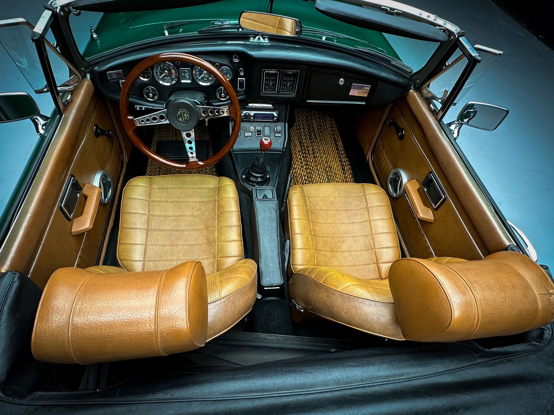 1976 MG B Roadster (Live Auction) Rennlist Porsche Discussion Forums