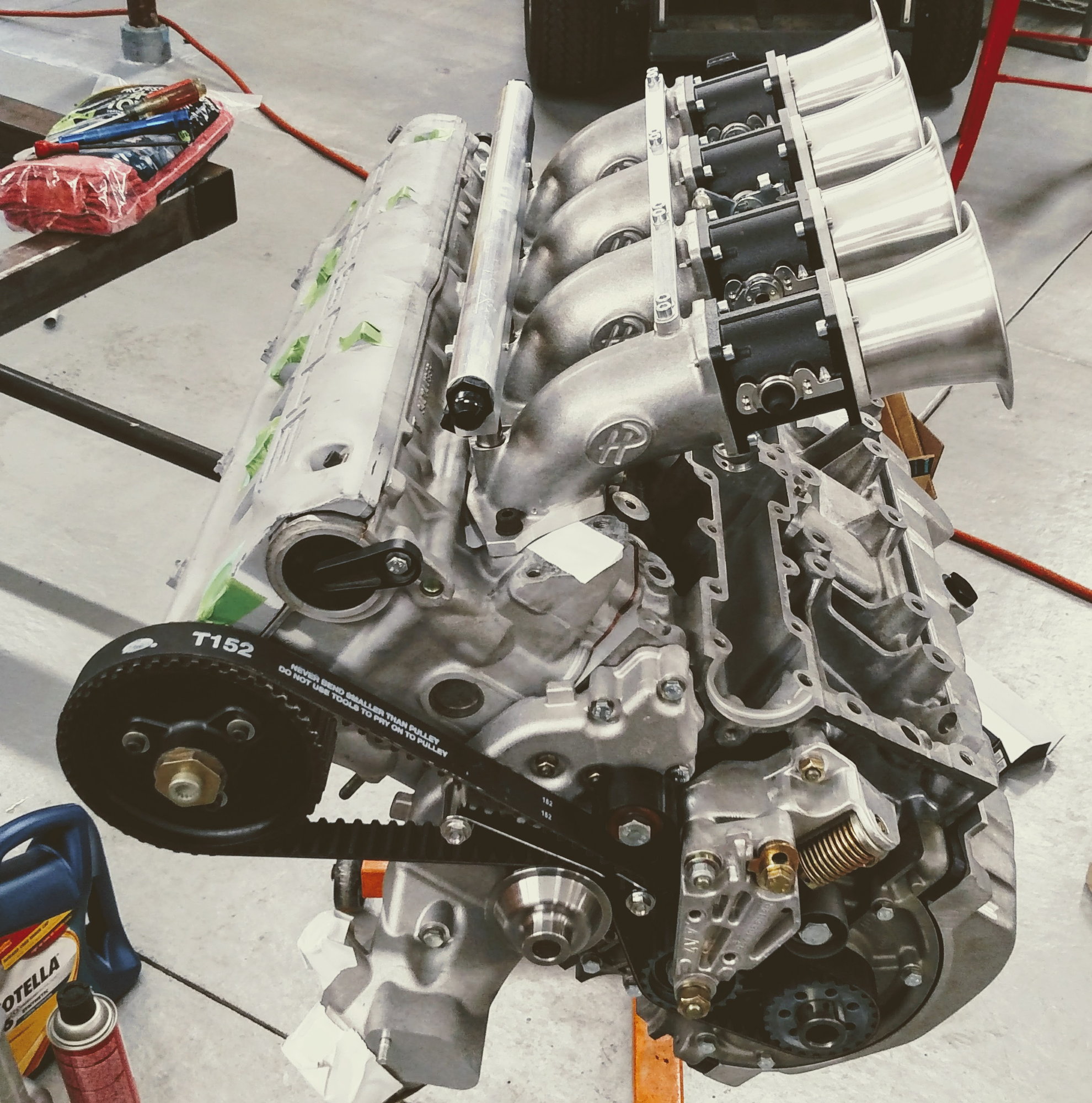Porsche 944S 2.5l 16v race engine w/ITBs+headers