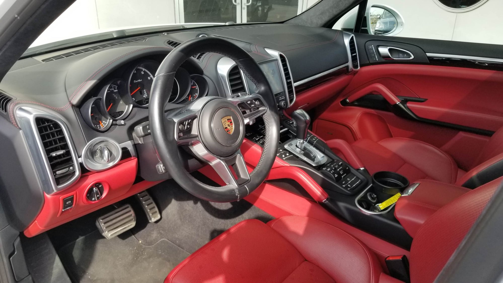 Cayenne Turbo White over Red CPO! - Rennlist - Porsche Discussion Forums