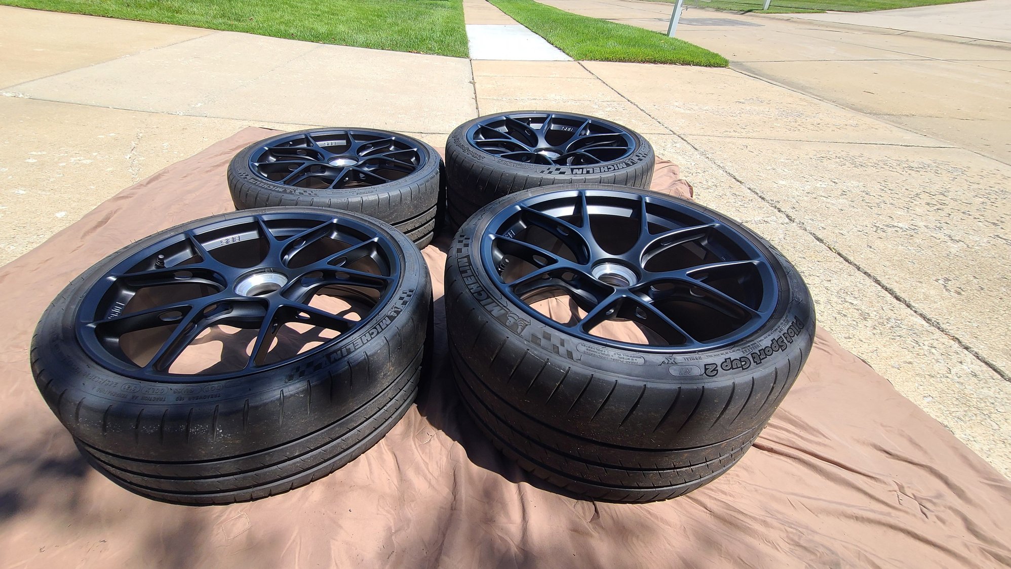 Wheels and Tires/Axles - 991 Porsche GT3 Centerlock BBS FI-R Wheels w/ Michelin Pilot Sport Cup 2 Tires - Used - 2014 to 2019 Porsche GT3 - Saint Louis, MO 63385, United States