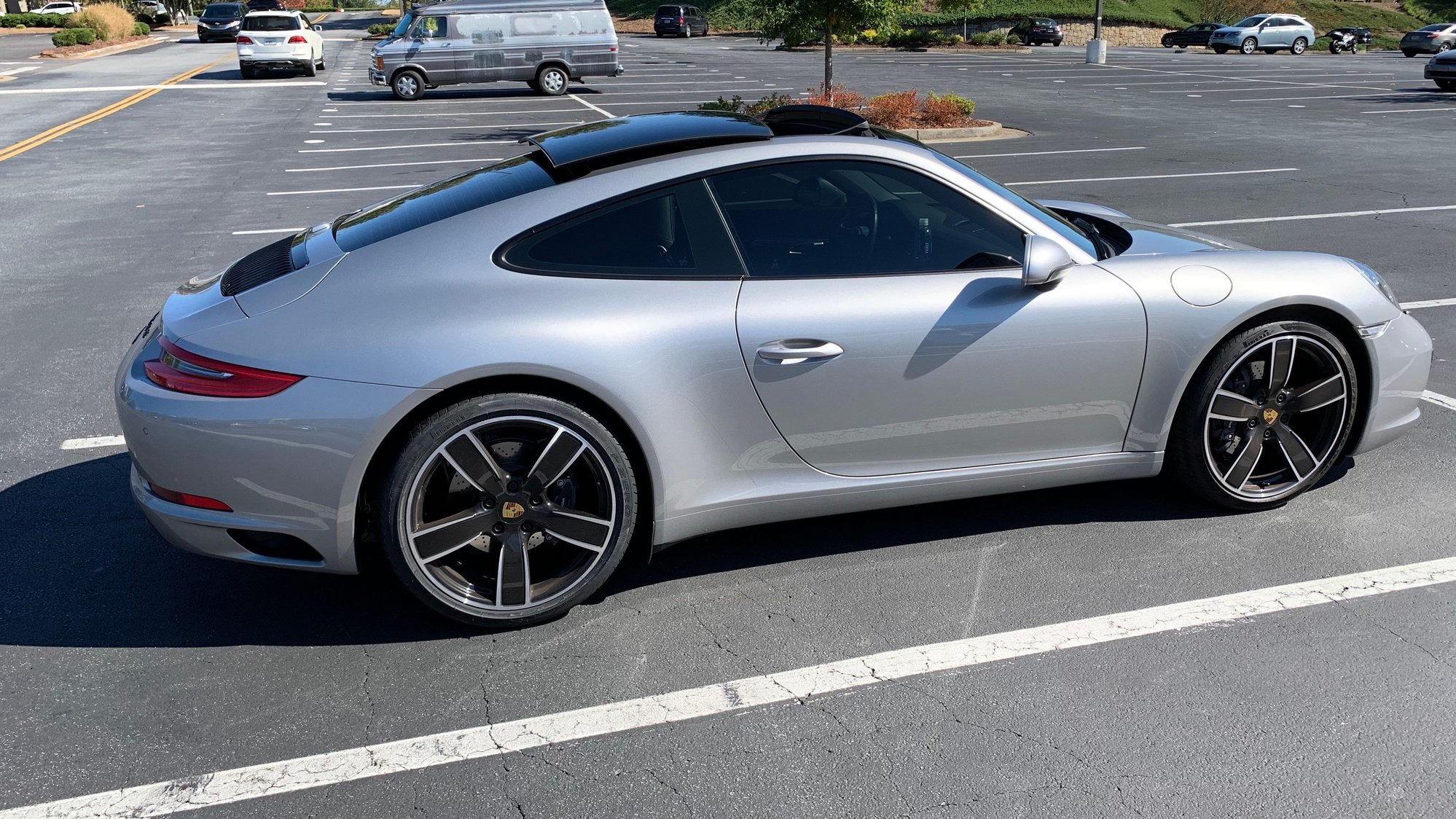 2017 Porsche 911 - 2017 Porsche 911 Carrera, Manual, 28k Miles, CPO - Used - VIN WP0AA2A95HS108415 - 28,500 Miles - 6 cyl - 2WD - Manual - Coupe - Silver - Atlanta, GA 30342, United States