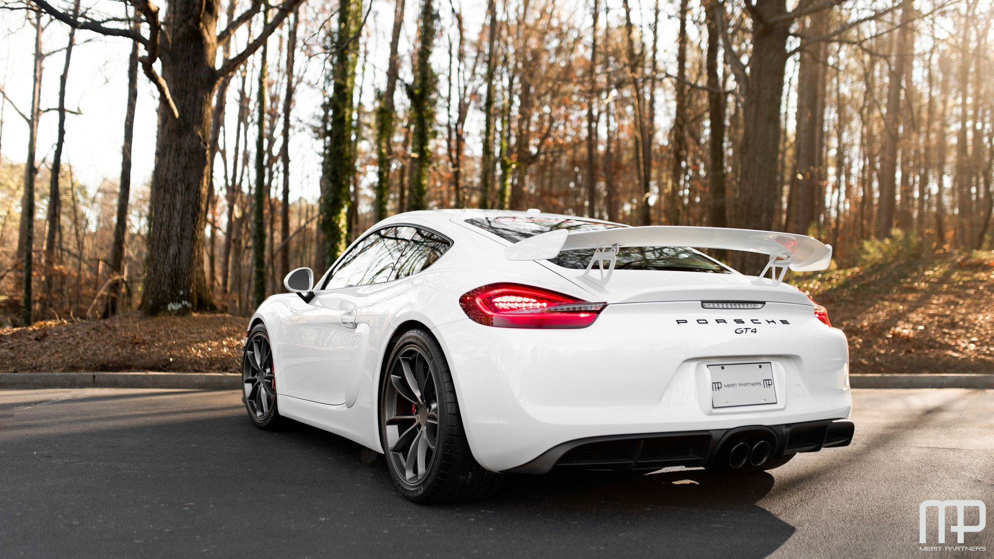 2016 Porsche Cayman GT4 - 2016 Porsche Cayman GT4 - Used - VIN WP0AC2A86GK197749 - 825 Miles - 6 cyl - 2WD - Manual - Coupe - White - Atlanta, GA 30360, United States