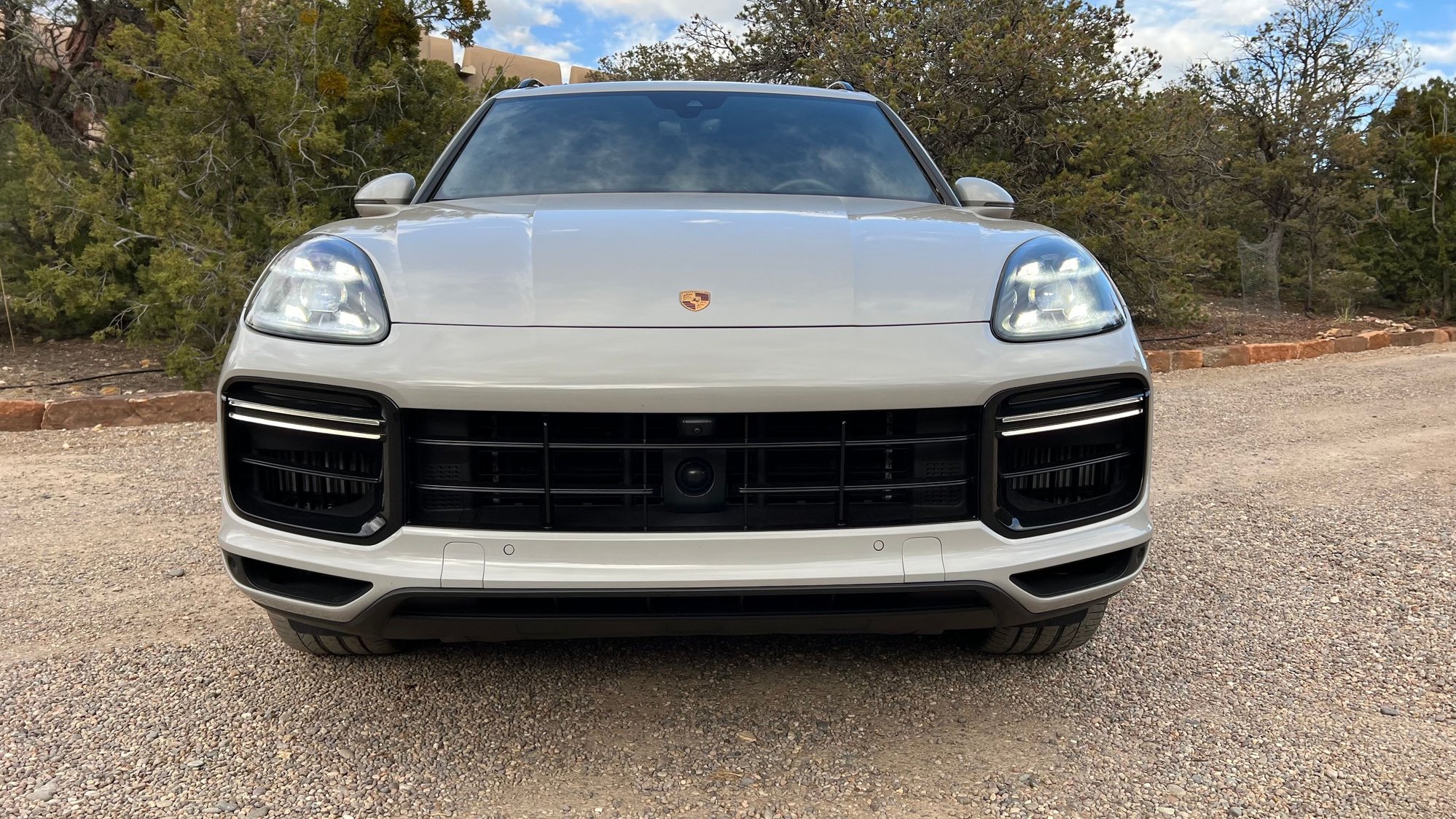 2021 Porsche Cayenne - Beautiful CPO 2021 Cayenne Turbo S e-Hybrid in Chalk - Used - VIN WP1AH2AY7MDA3811 - 12,300 Miles - 8 cyl - AWD - Automatic - SUV - Other - Santa Fe, NM 87501, United States