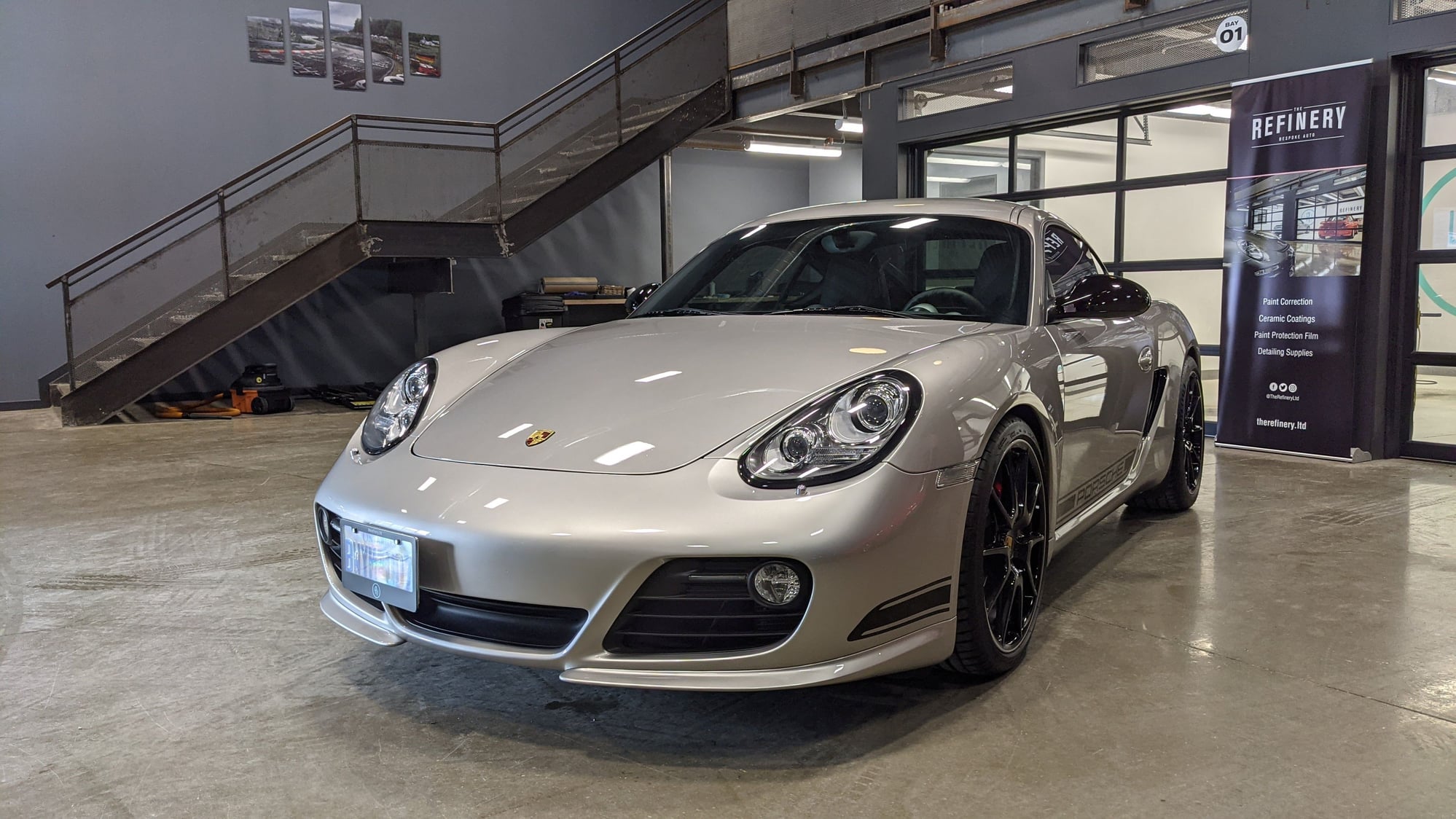 2012 Porsche Cayman -  - Used - VIN WP0AB2A81CS793543 - 18,650 Miles - 6 cyl - 2WD - Manual - Coupe - Silver - Buffalo, NY 14222, United States