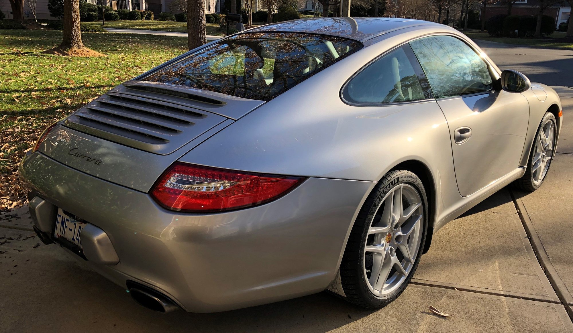 2009 Porsche 911 - 2009 Porsche 911 Carrera coupe, 6 speed manual transmission, 74,400 miles - Used - VIN WP0AA29969S707345 - 74,400 Miles - 6 cyl - 2WD - Manual - Coupe - Silver - Chapel Hill, NC 27517, United States
