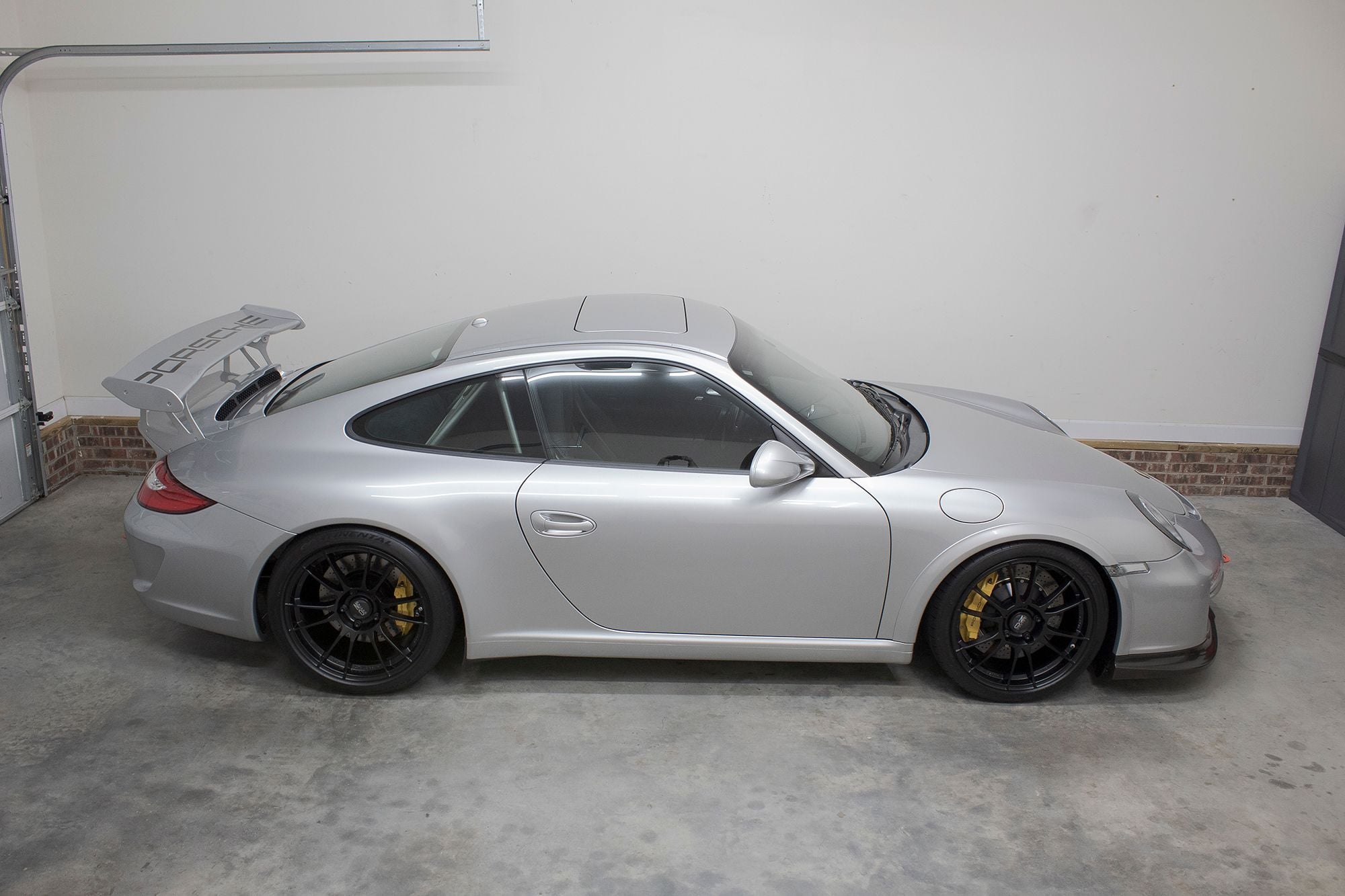 2010 Porsche 911 - Immaculate 2010 997.2 C2S 6MT (130 Images + Video. Low Mileage. OEM GT3 add-ons, etc) - Used - VIN WP0AB2A98AS720532 - 29,500 Miles - 6 cyl - 2WD - Manual - Coupe - Silver - Sanford, NC 27332, United States