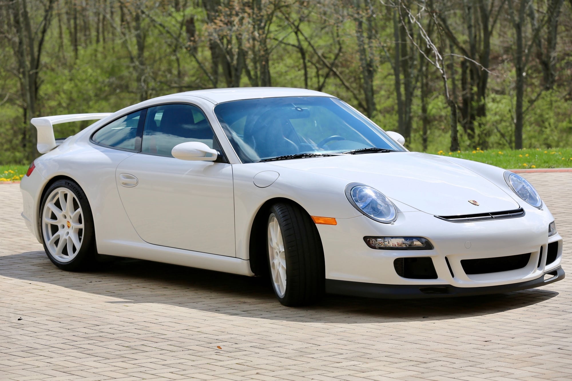 2007 Porsche 911 - 2007 GT3 White/leather 17950 mi/(123kmsrp) - Used - VIN WP0AC29977S793112 - 17,950 Miles - 6 cyl - 2WD - Manual - Coupe - White - Dublin, OH 43016, United States