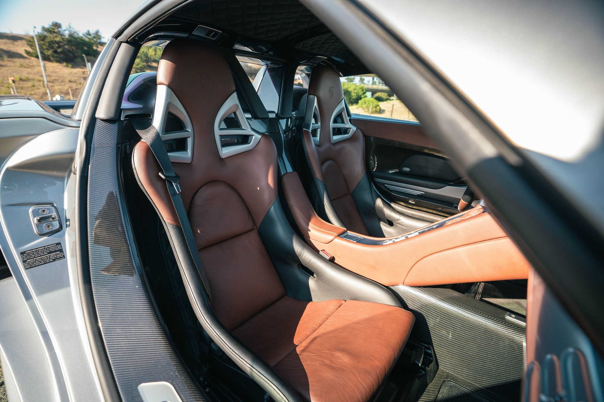 2005 Porsche Carrera GT - 2005 Porsche Carrera GT - <2,000 Miles - Used - VIN WP0CA298X5L001290 - 1,926 Miles - 10 cyl - 2WD - Manual - Coupe - Silver - Redwood City, CA 94063, United States