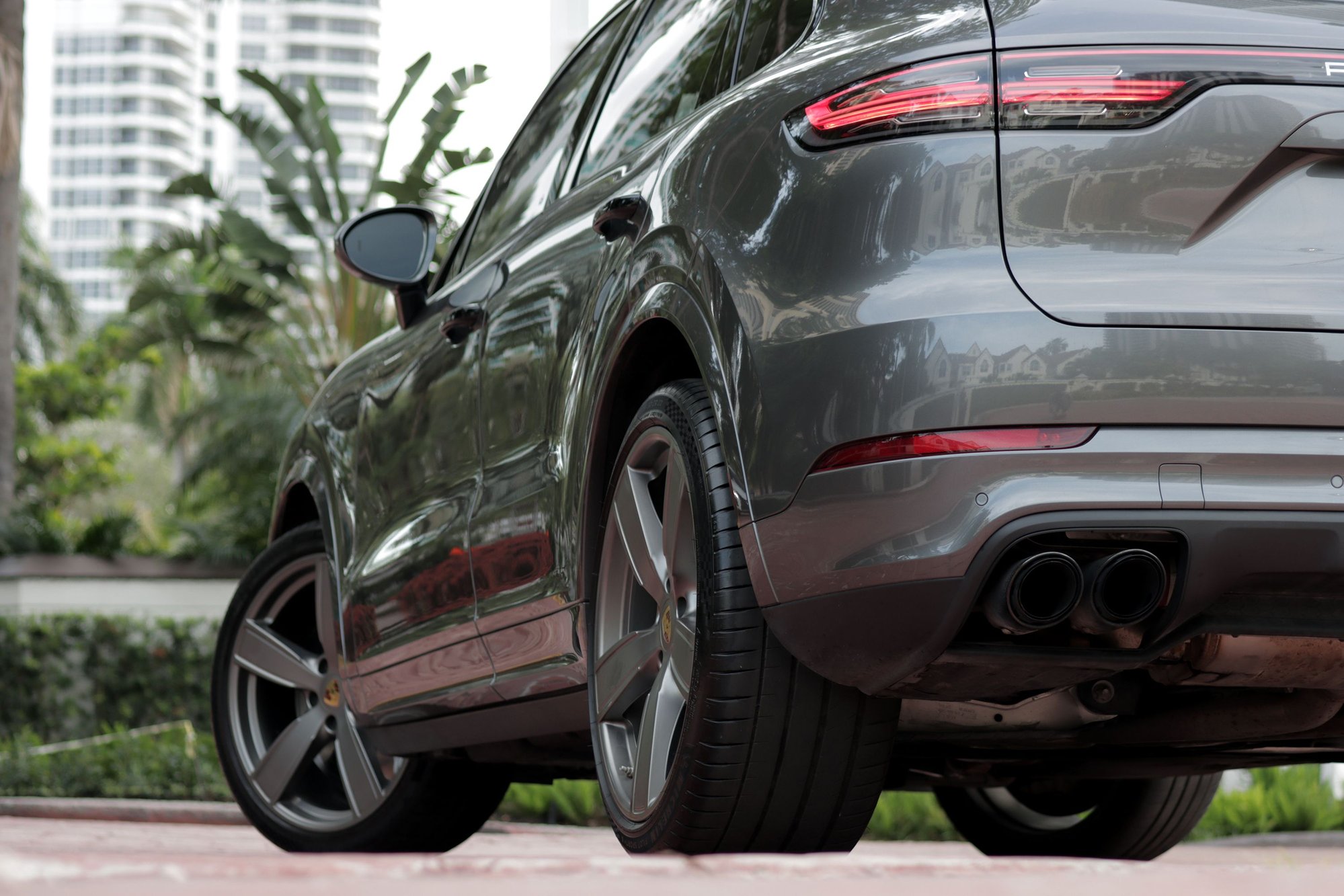 2019 Porsche Cayenne - 2019 Porsche Cayenne Turbo w/ 25K miles - Used - VIN WP1AF2AY4KDA81288 - 25,389 Miles - 8 cyl - AWD - Automatic - SUV - Gray - Aventura, FL 33180, United States