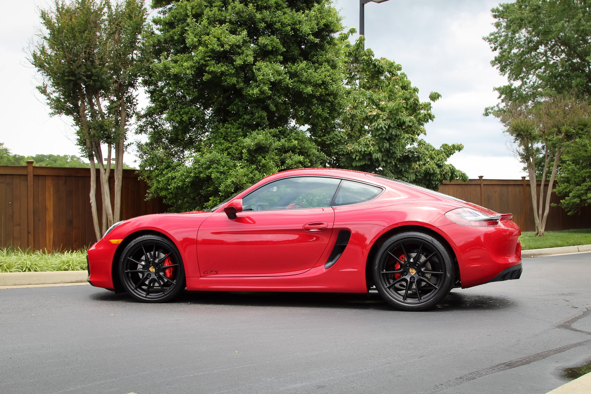 2016 Porsche Cayman - 2016 Porsche Cayman-Manual-Carmine Red-Certified! - Used - VIN WP0AB2A84GK186283 - 11,385 Miles - 6 cyl - 2WD - Manual - Coupe - Red - Richmond, VA 23113, United States