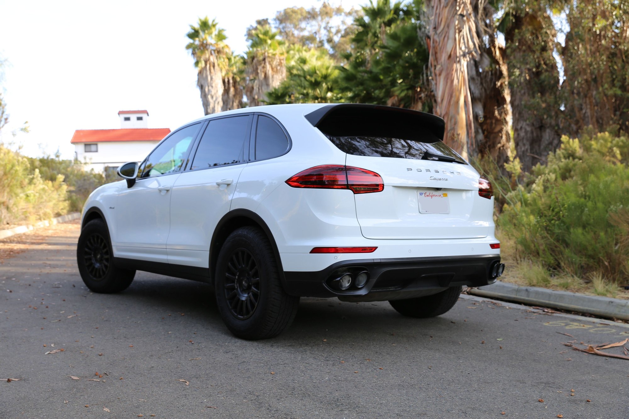 2016 Porsche Cayenne - 2016 Cayenne Diesel - Still Under Warranty - Used - VIN WP1AF2A20GKA44480 - 71,608 Miles - AWD - Automatic - SUV - White - San Diego, CA 92120, United States