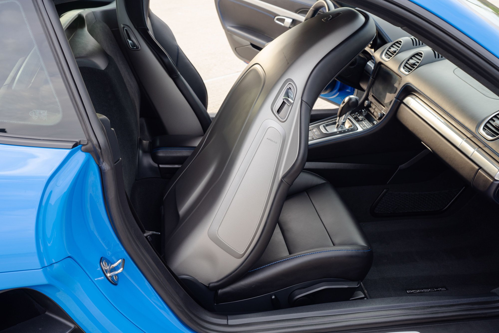2022 Porsche 718 - 2022 Porsche 718 Cayman GTS 4.0 PDK — Shark Blue — 15k Miles — Extra Wheels - Used - VIN WP0AD2A82NS268262 - 15,270 Miles - 6 cyl - 2WD - Automatic - Coupe - Blue - Arlington Heights, IL 60004, United States