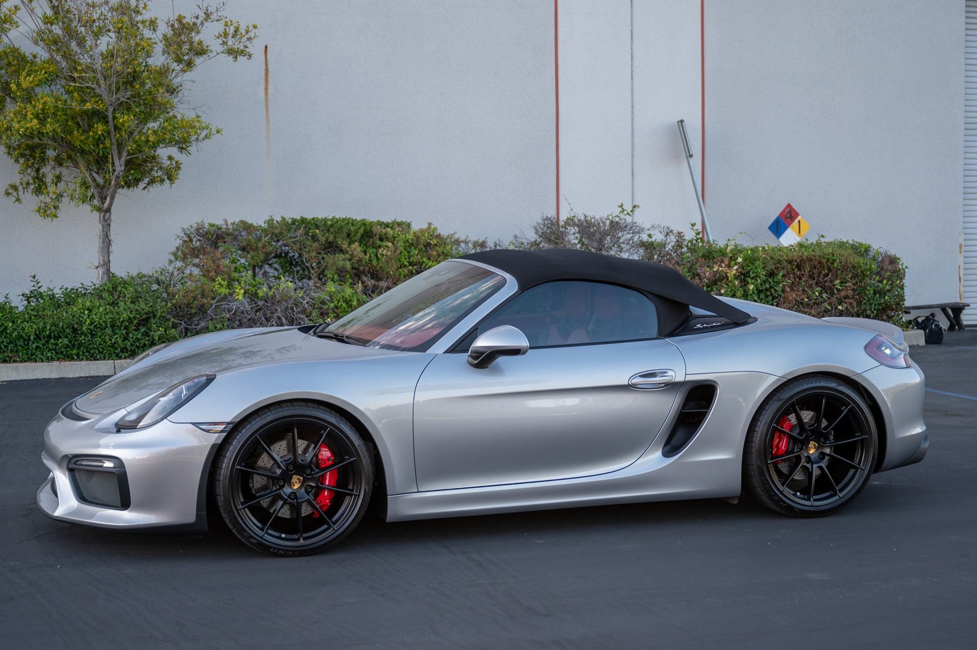 2016 Porsche Boxster - 2016 Boxster Spyder | GT Silver | Spyder Garnet Red Interior | Great spec | 8500~ mi - Used - VIN WP0CC2A82GS152669 - 8,500 Miles - 6 cyl - 2WD - Manual - Convertible - Silver - San Jose, CA 95035, United States