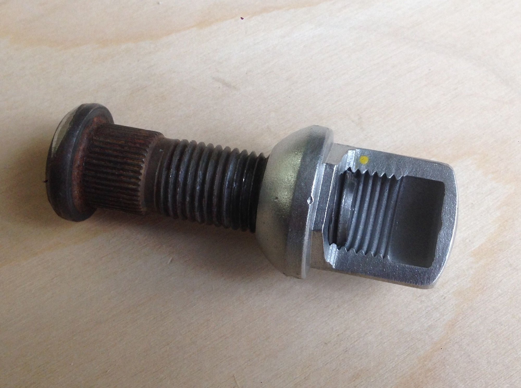 Open or closed lug nuts for 66mm wheel studs w/7mm spacer? Rennlist