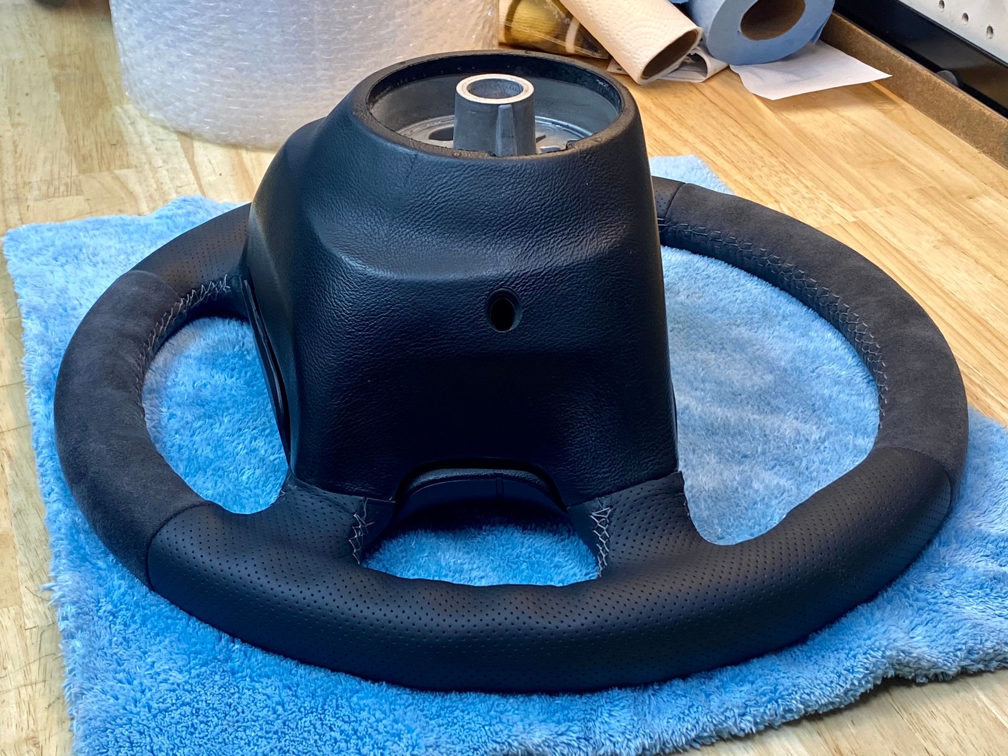 Interior/Upholstery - 993 custom made steering wheel by DTCM - Used - 1994 to 1999 Porsche 911 - Shreveport, LA 71106, United States