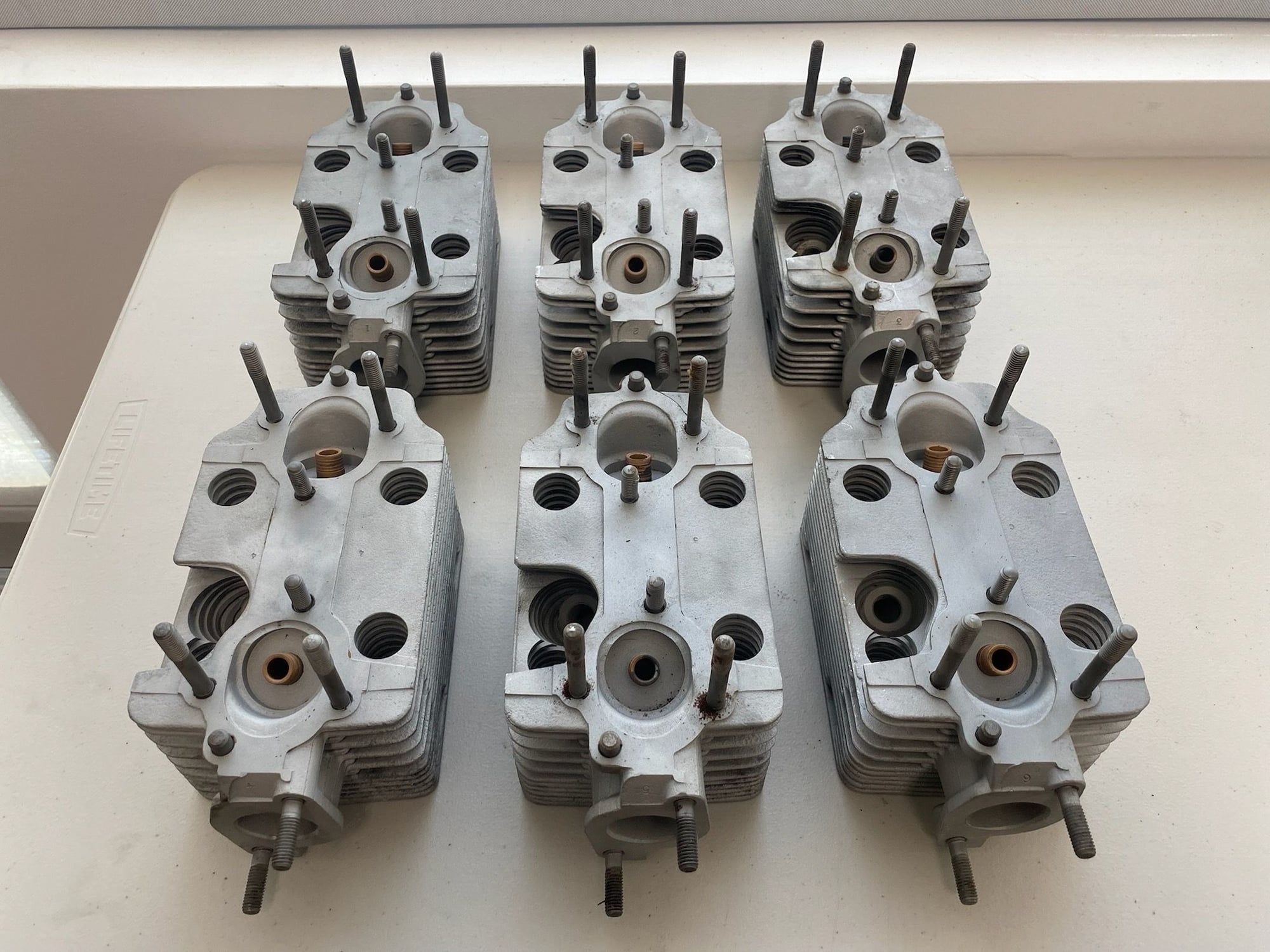 Engine - Internals - Porsche 911 Port-Injected Cylinder Heads 911.104.306.0R set of 6 - Used - 0  All Models - Dallas, TX 75225, United States