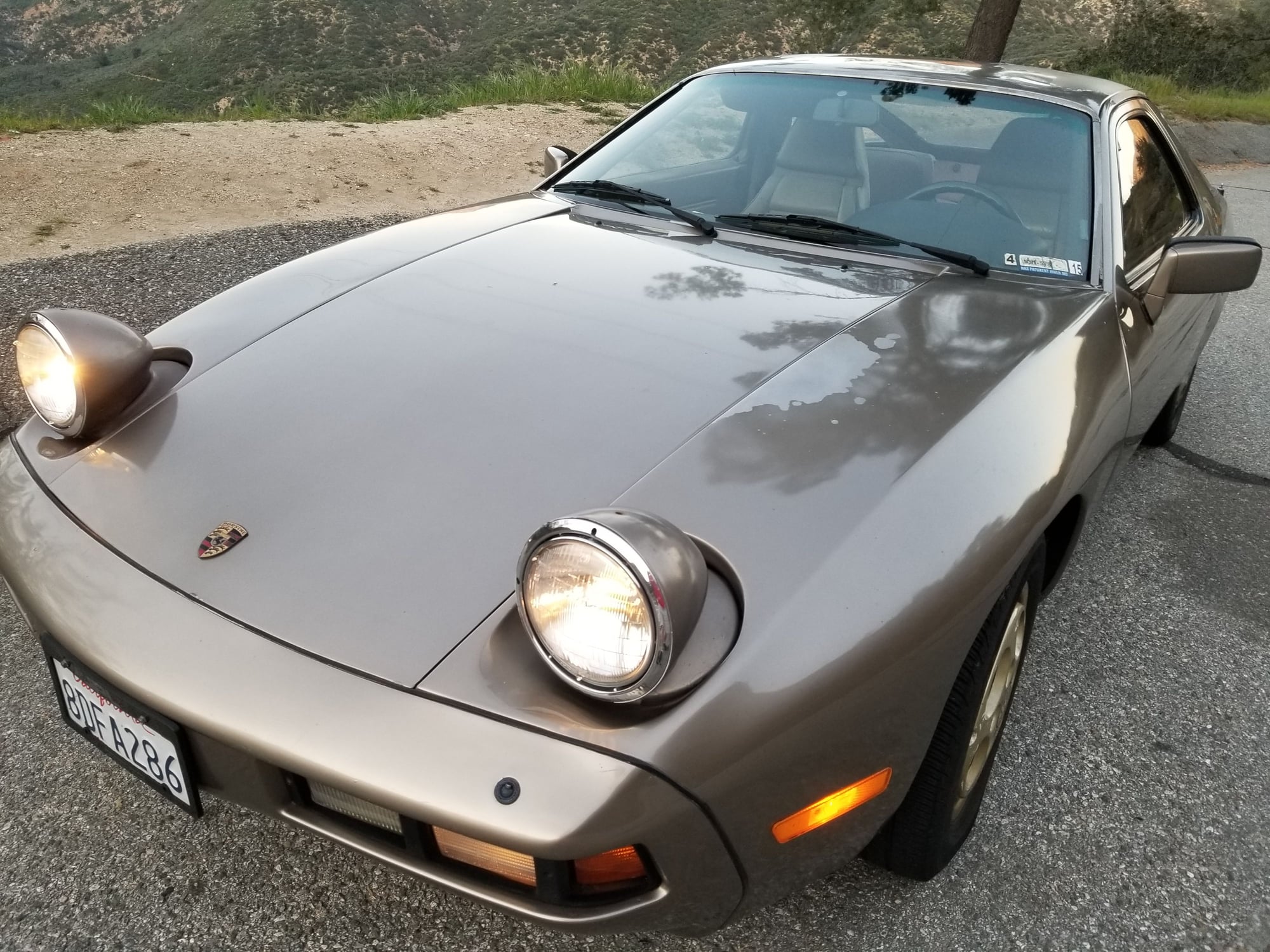 1981 Porsche 928 - 1981 Porsche 928 Auto 140k miles - Used - VIN WP0JA0920BS820334 - 140,800 Miles - 8 cyl - 4WD - Automatic - Coupe - Gold - South Pasadena, CA 91030, United States