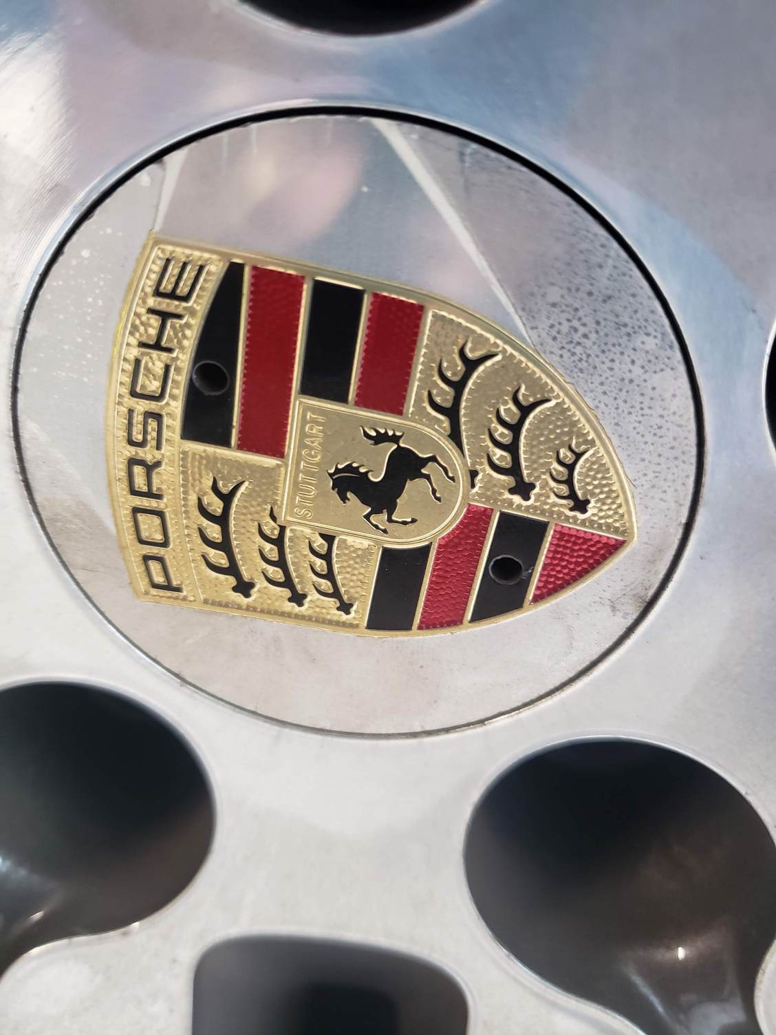 Center caps peeling Rennlist Porsche Discussion Forums