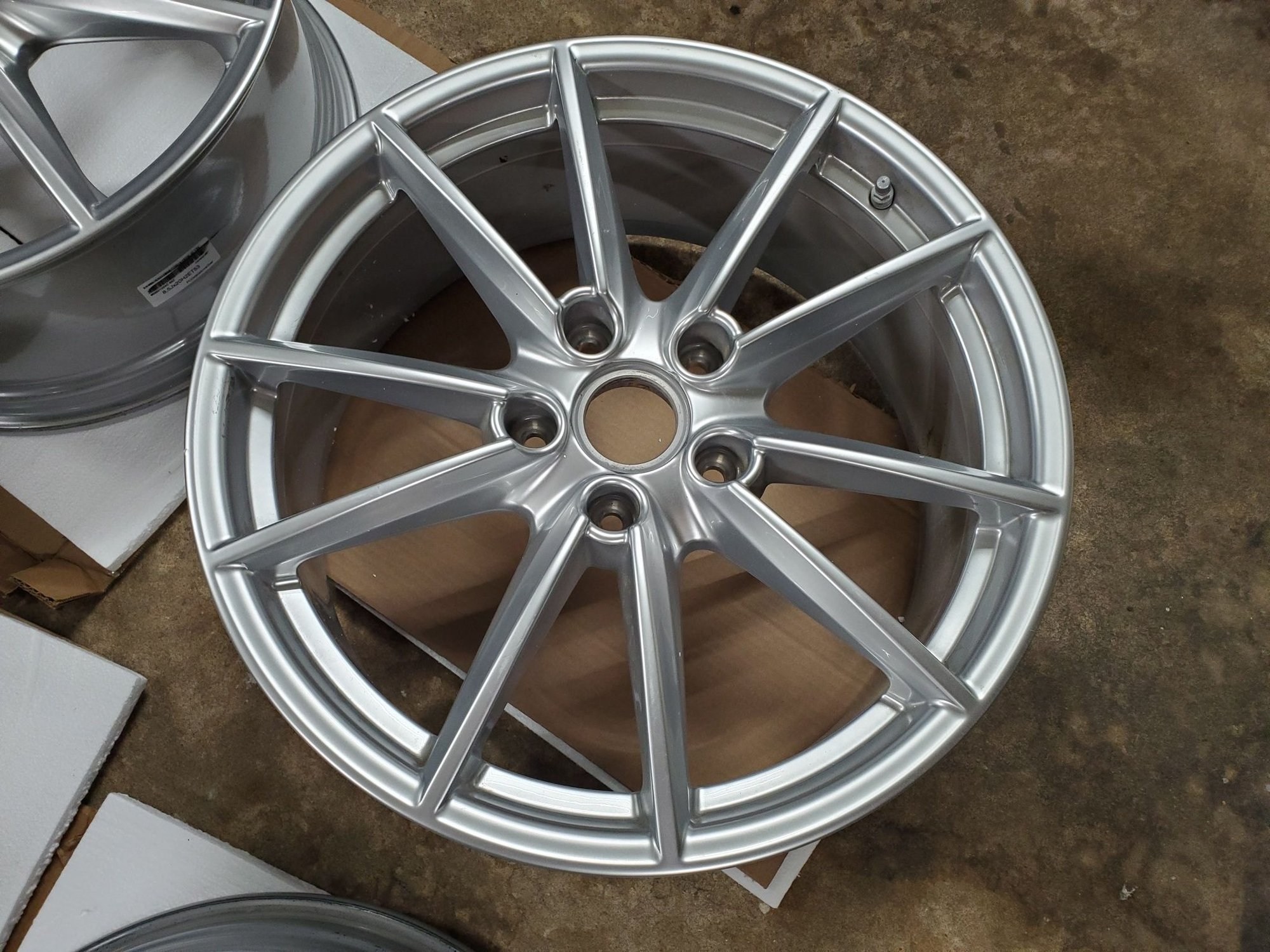 Wheels and Tires/Axles - OEM Porsche 911 992 20"/21" Wheel Set For Sale - Used - 2021 Porsche 911 - Greenville, SC 29615, United States