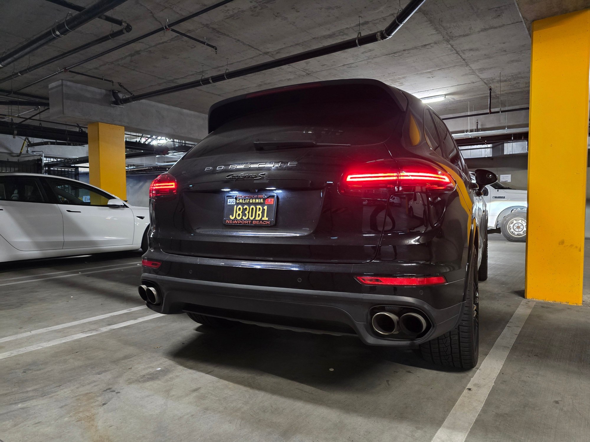 2017 Porsche Cayenne - Low miles, extended warranty, black/black 2017 Cayenne e-hybrid Platinum S - Used - Los Angeles, CA 90010, United States