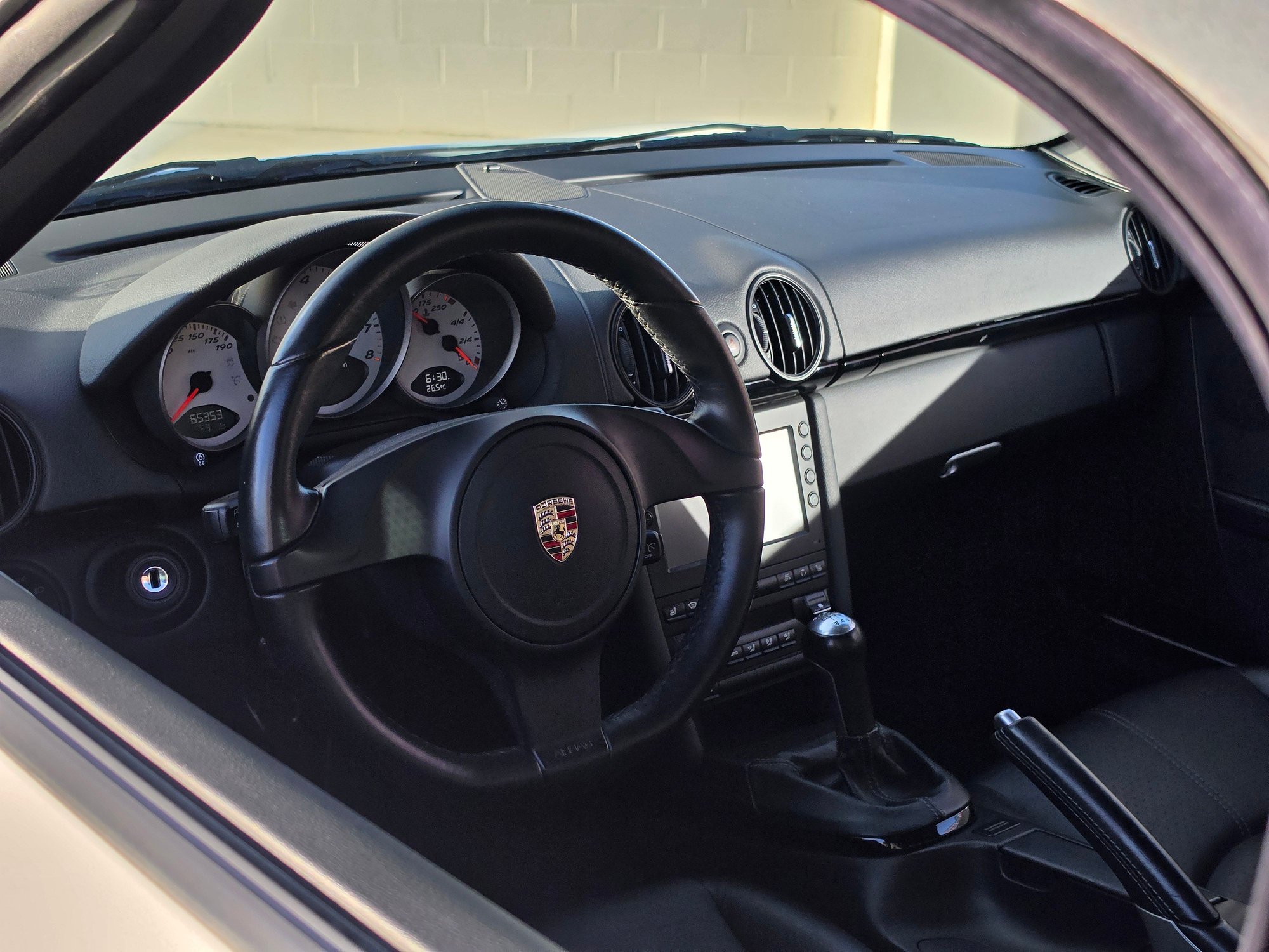 2011 Porsche Boxster - 2011 987.2 Boxster S w/ Rare P40 Design Package - 6 Speed Manual - Used - VIN WP0CB2A89BS730147 - 65,800 Miles - 6 cyl - 2WD - Manual - Convertible - White - Sunnyvale, CA 94085, United States