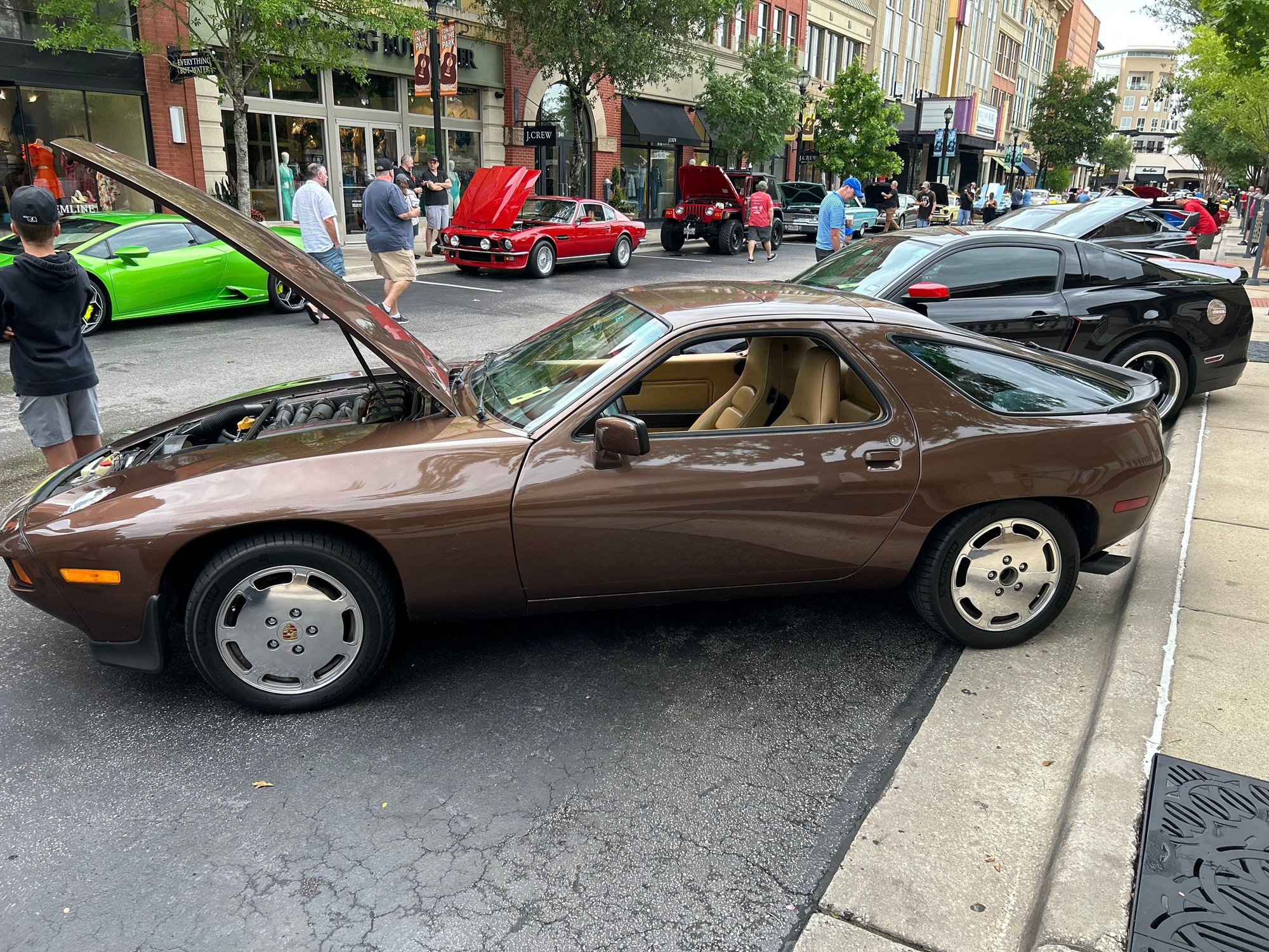 1985 Porsche 928 - 1985 928 Automatic - driver in great condition - Used - VIN WP0JB0928FS862012 - 140,300 Miles - 8 cyl - Automatic - Brown - Houston, TX 77381, United States