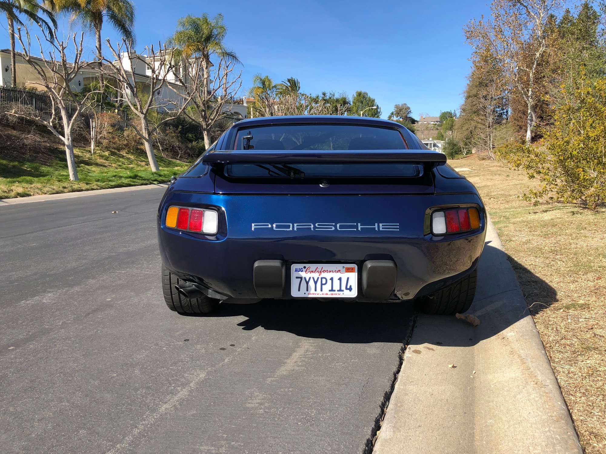 1984 Porsche 928 - 1984 Porsche 928S EURO & Spares - Used - VIN WPOZZZ92ZES8.... - 2WD - Manual - Thousand Oaks, CA 91362, United States