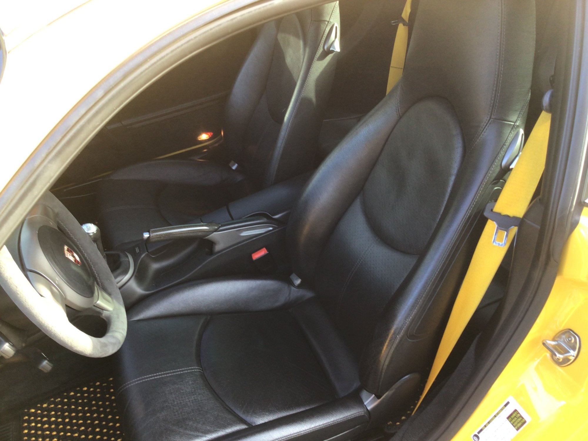 2006 Porsche 911 - 2006 Speed Yellow 997.1 C2 Manual - Used - VIN WP0AA29996S716939 - 40,162 Miles - 6 cyl - 2WD - Manual - Coupe - Yellow - Morgan Hill, CA 95037, United States