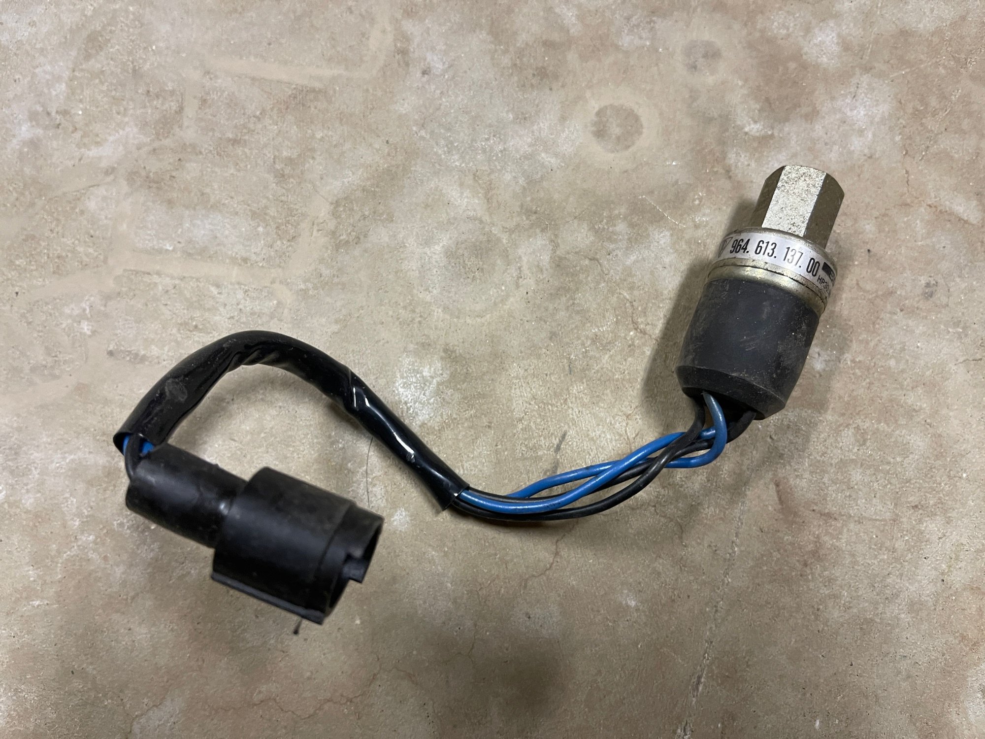 1990 Porsche 911 - AC Pressure Switch - 964.613.137.00 - Miscellaneous - $40 - Loveland, CO 80537, United States