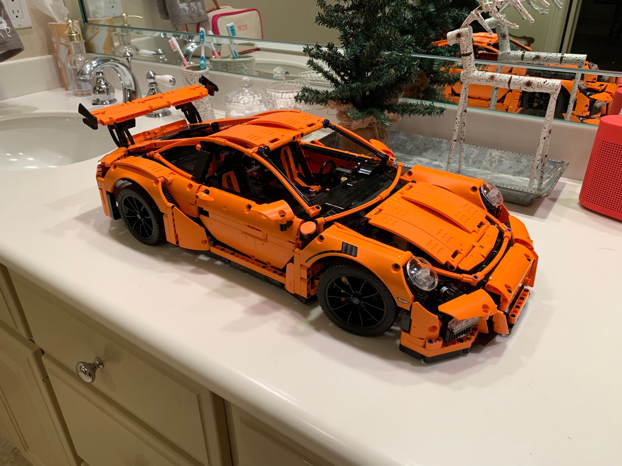  LEGO Technic Porsche 911 GT3 RS (2,704 Pieces) : Toys