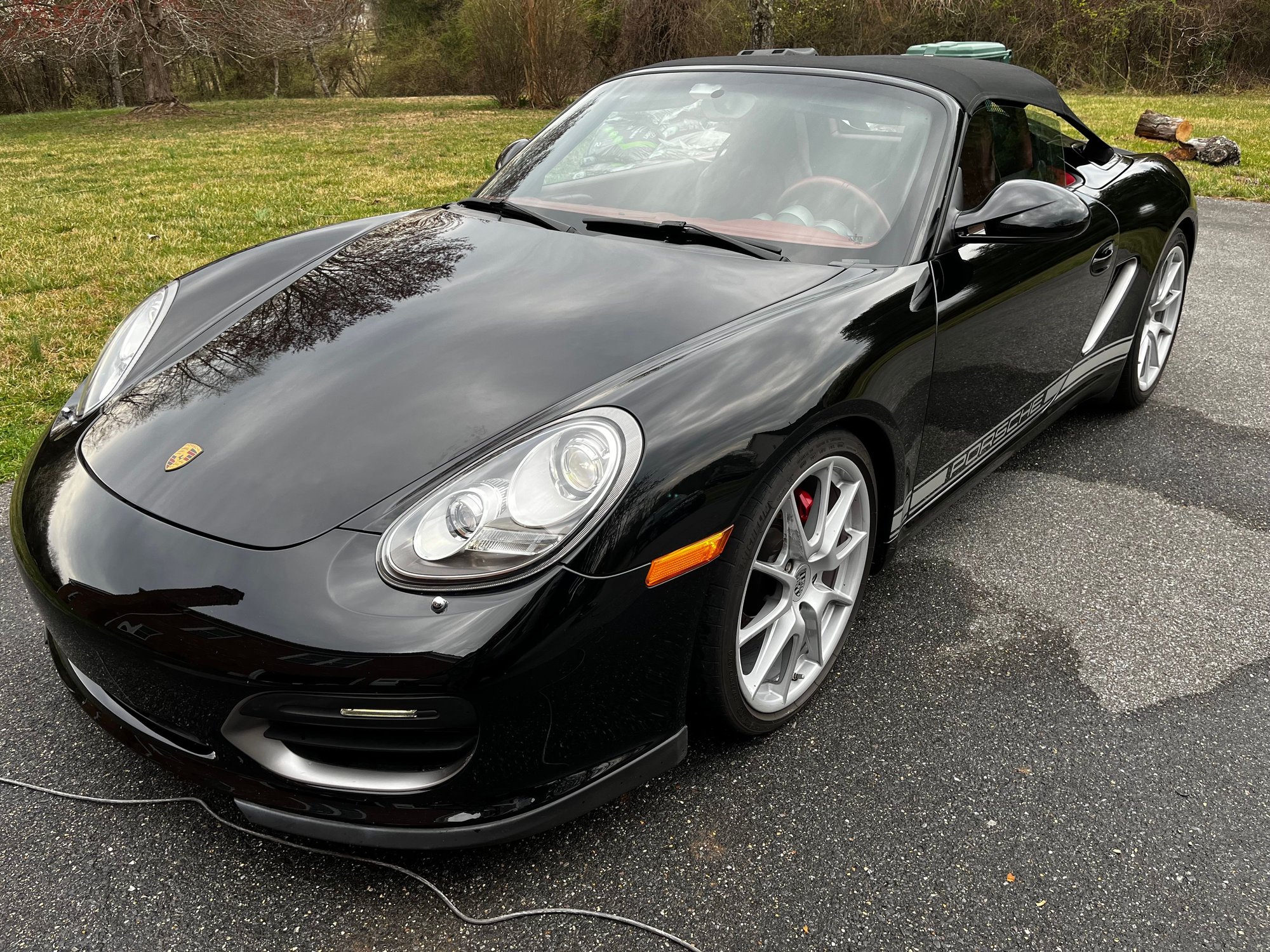 2011 Porsche Boxster - 987.2 Boxster Spyder 2011 18,7xx miles - Used - VIN wp0cb2a88bs745352 - 18,735 Miles - 6 cyl - 2WD - Automatic - Convertible - Black - Darnestown, MD 20874, United States