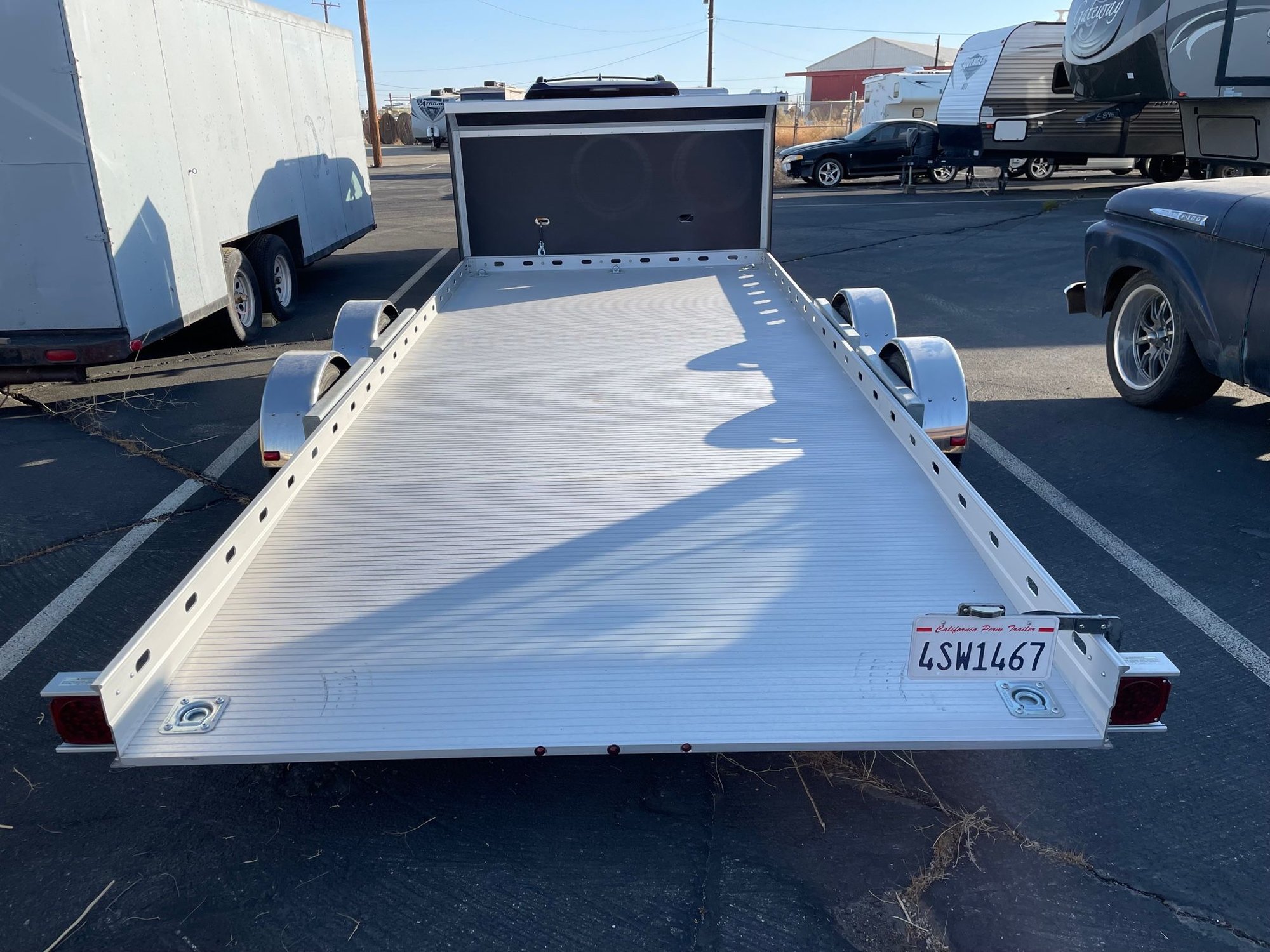 Miscellaneous - 2019 Futura Tandem Axle Aluminum Lowering Trailer - Used - 0  All Models - Rosamond, CA 93560, United States