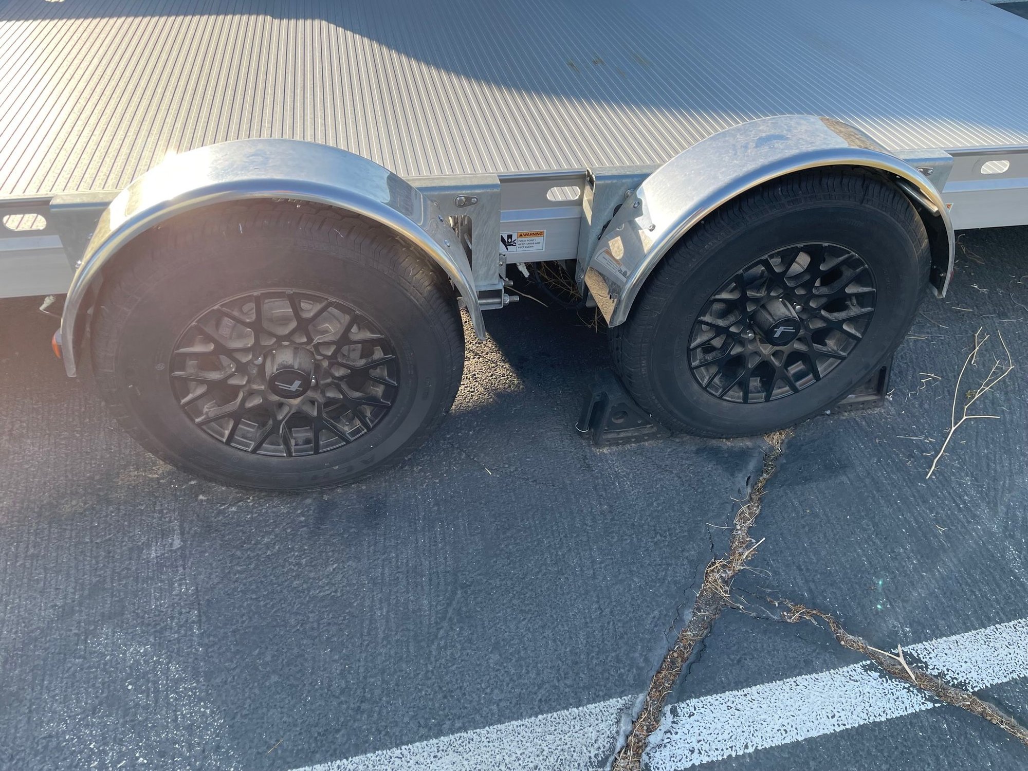 Miscellaneous - 2019 Futura Tandem Axle Aluminum Lowering Trailer - Used - 0  All Models - Rosamond, CA 93560, United States