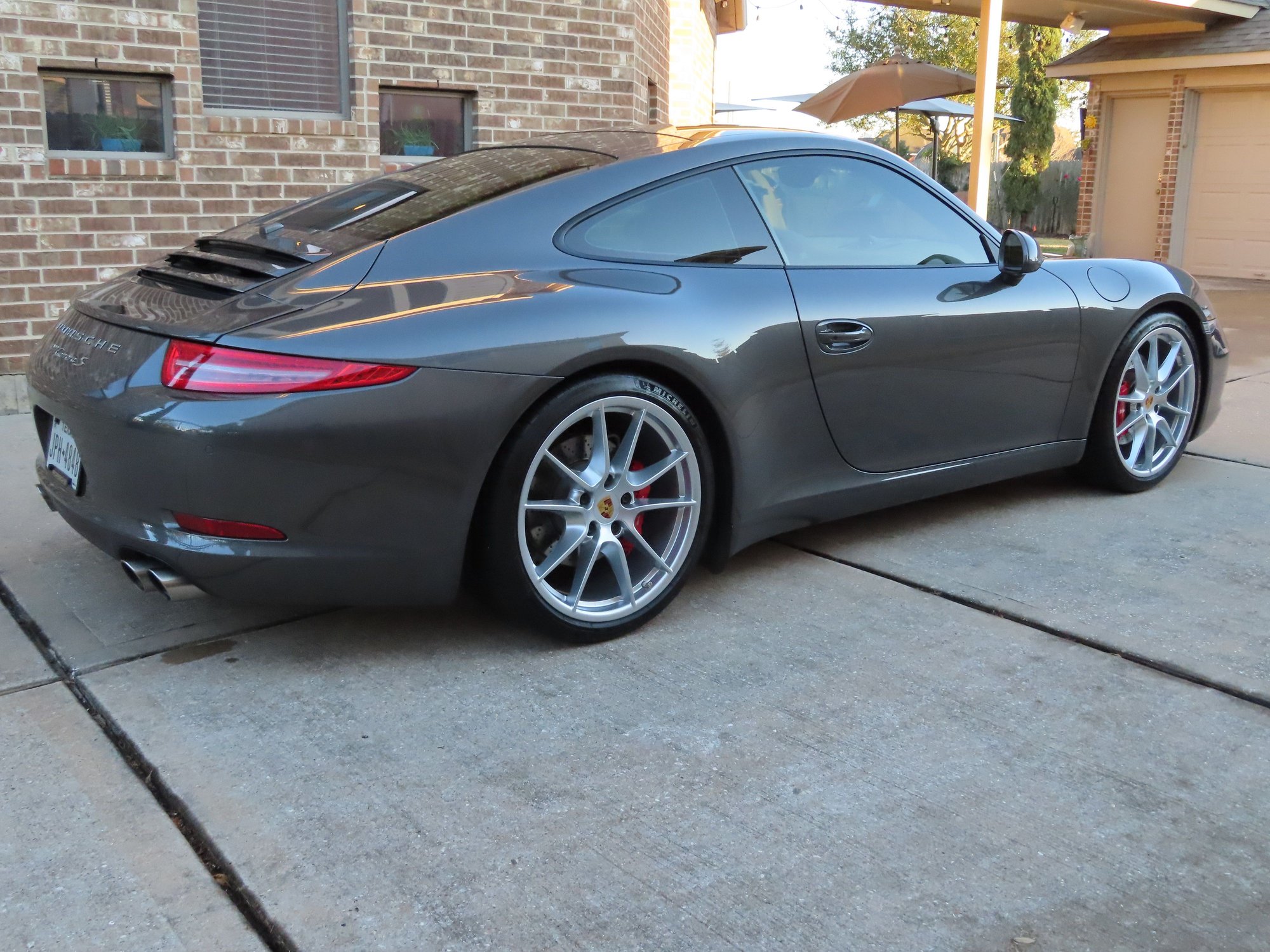 2012 Porsche 911 - 2012.5 Porsche 911.1 27k mile PDK  Sports Chrono  well-optioned - Used - VIN WP0AB2A96CS121051 - 27,100 Miles - 6 cyl - 2WD - Automatic - Coupe - Gray - Houston, TX 77095, United States