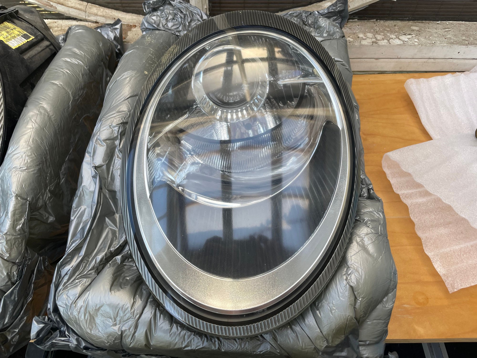 Lights - 997.1 OEM Xenon Headlights full set - Used - 2005 to 2012 Porsche 911 - San Marino, CA 91108, United States